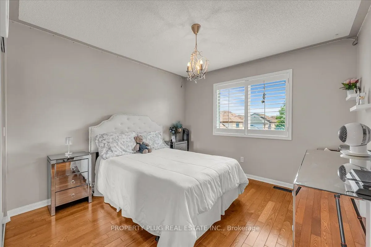 3882 Deepwood Heights