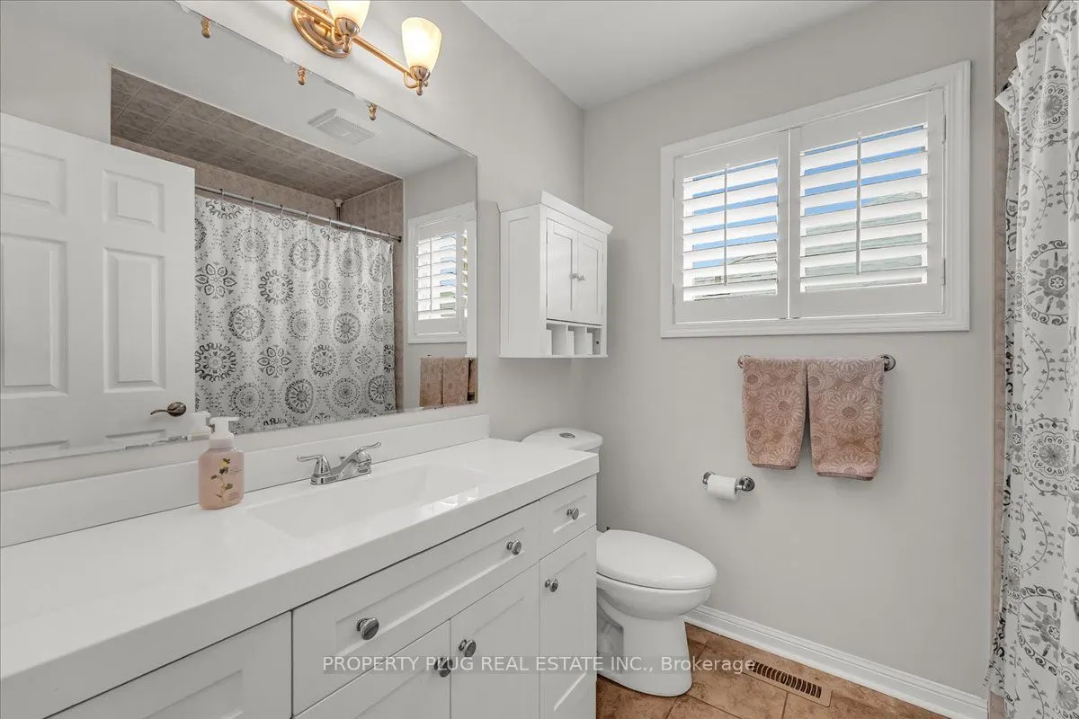 3882 Deepwood Heights