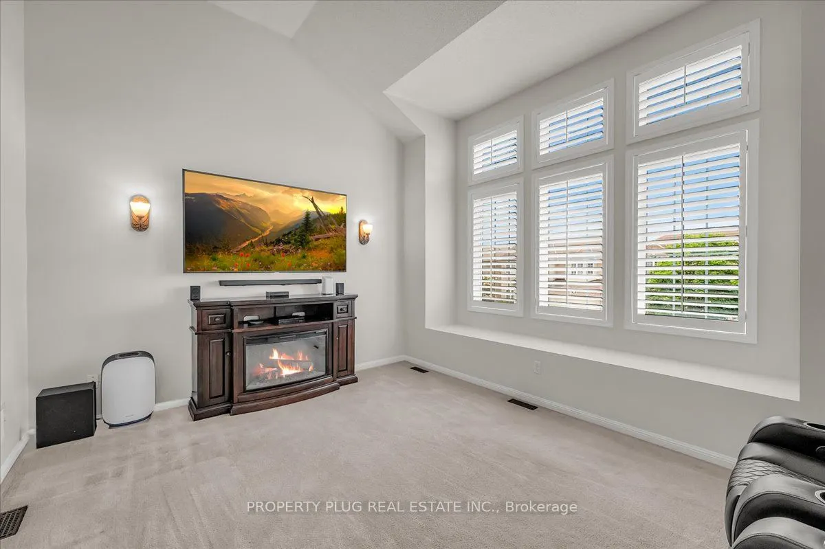 3882 Deepwood Heights