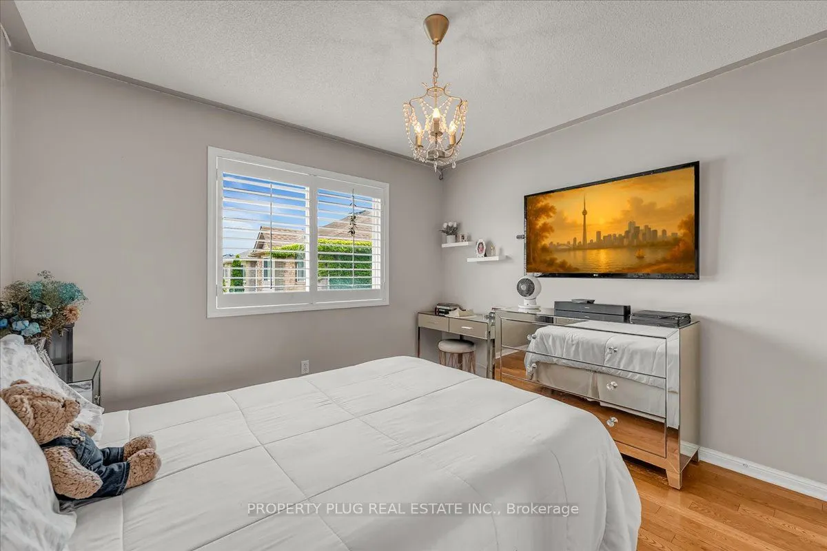 3882 Deepwood Heights