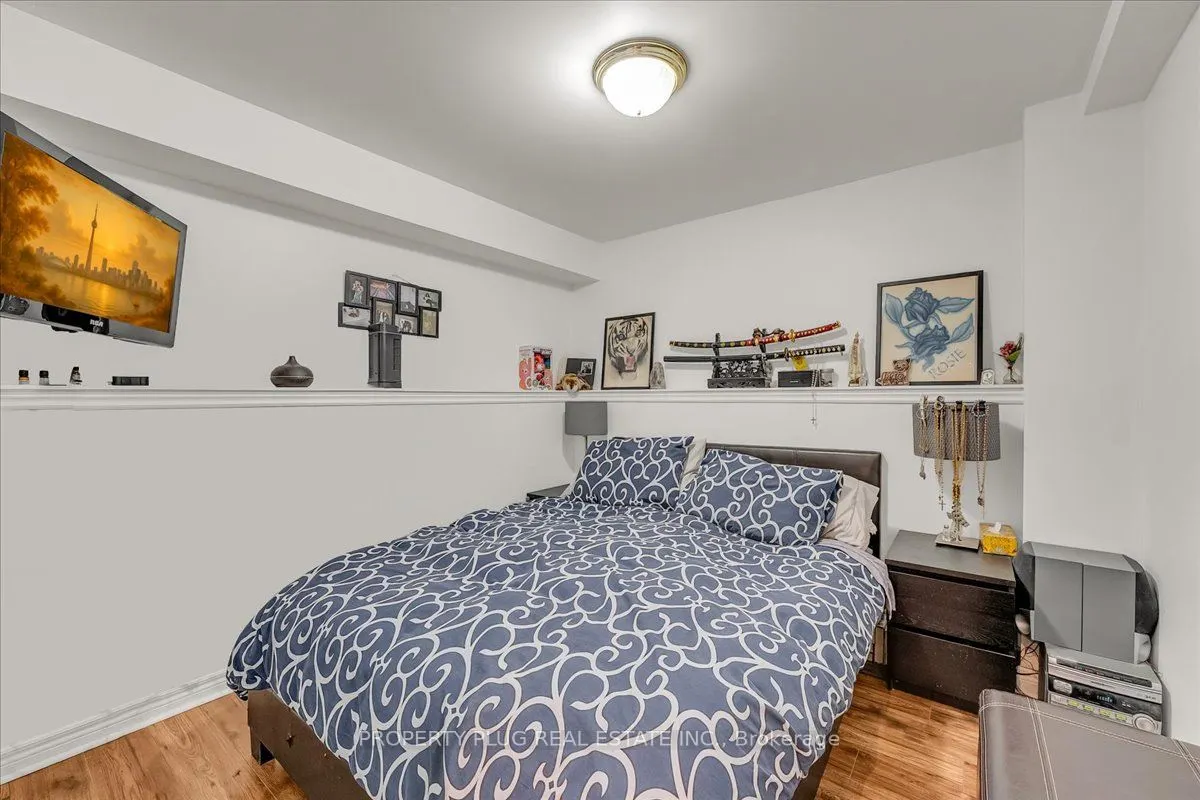 3882 Deepwood Heights