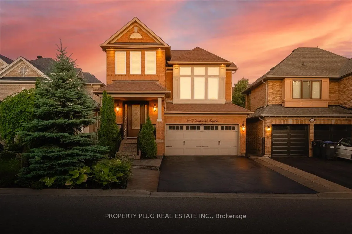 3882 Deepwood Heights