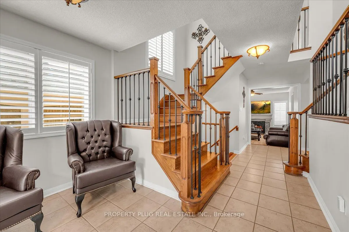 3882 Deepwood Heights