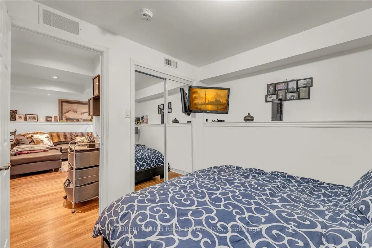 3882 Deepwood Heights