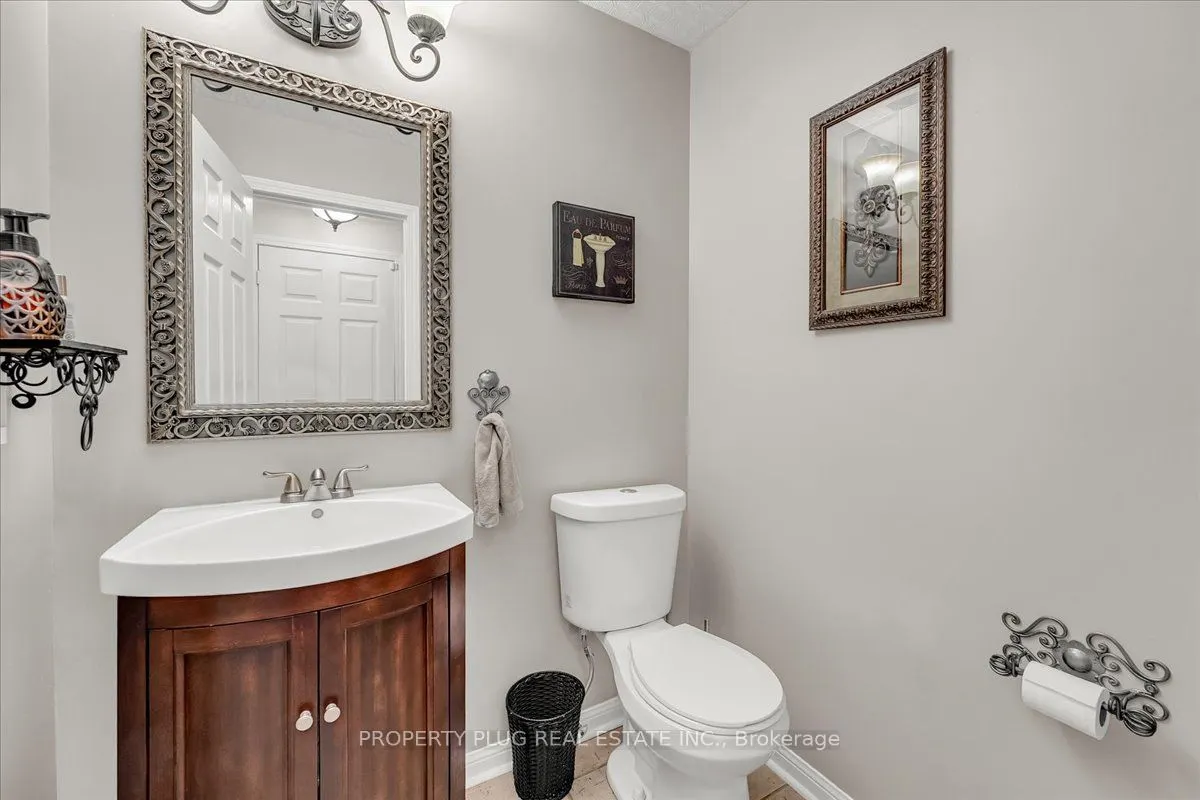 3882 Deepwood Heights