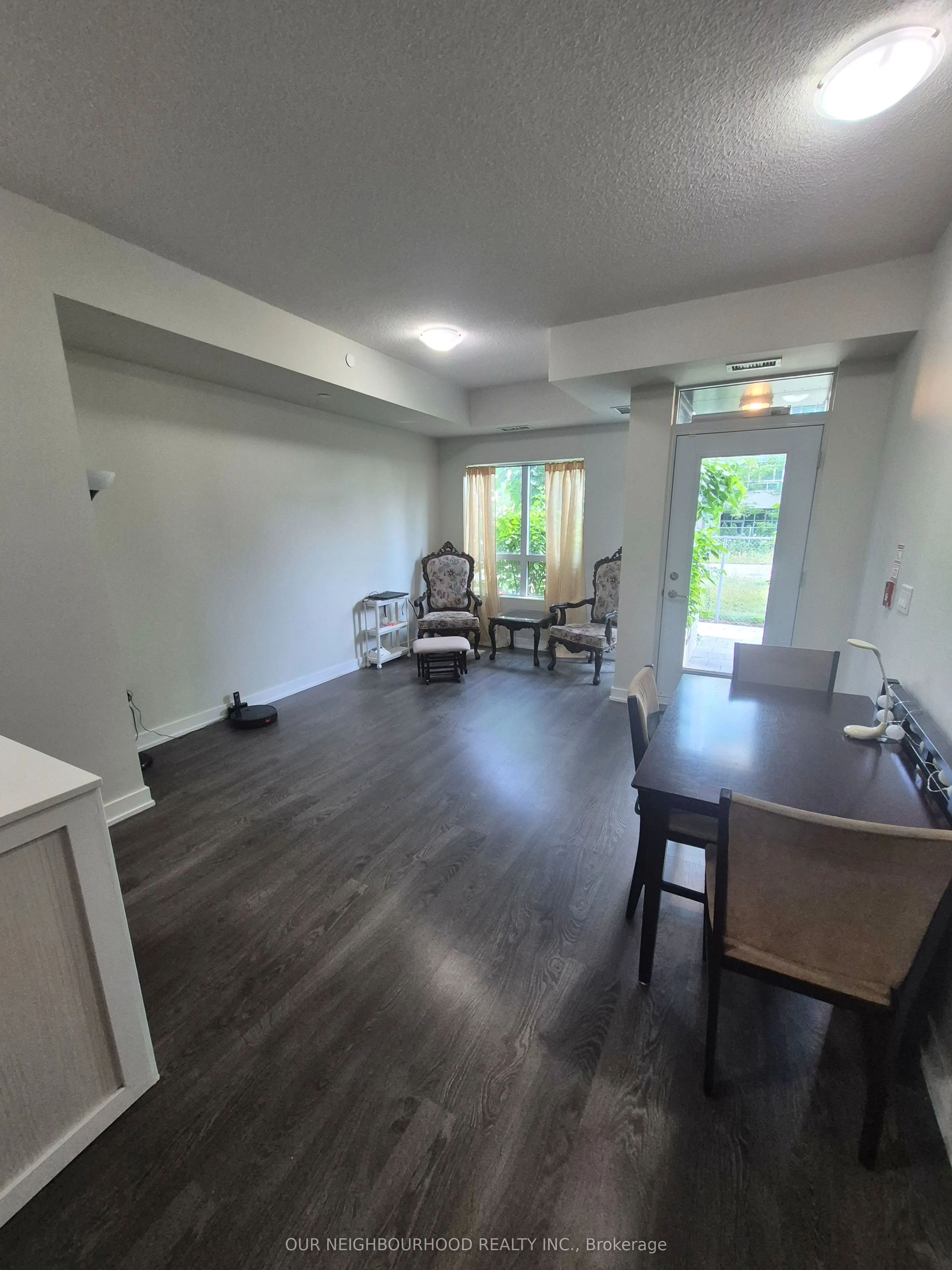 251 Manitoba Street, #109