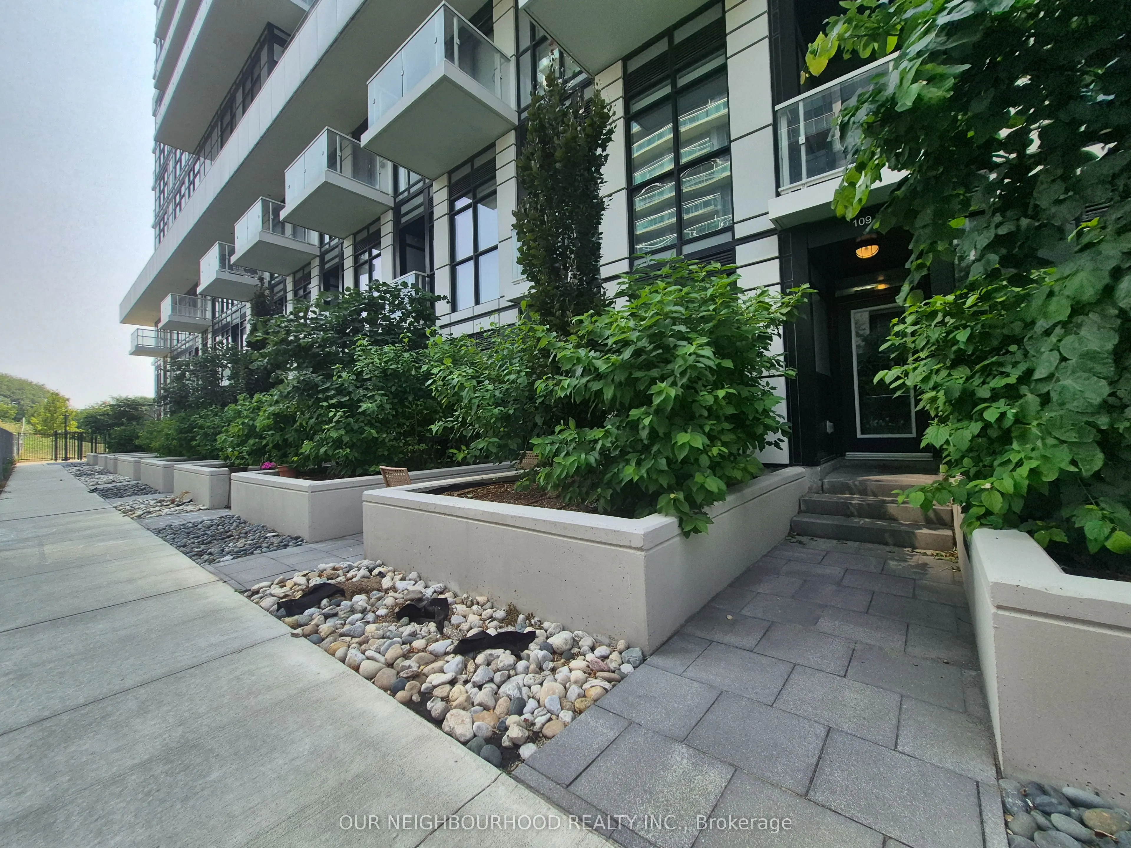 251 Manitoba Street, #109