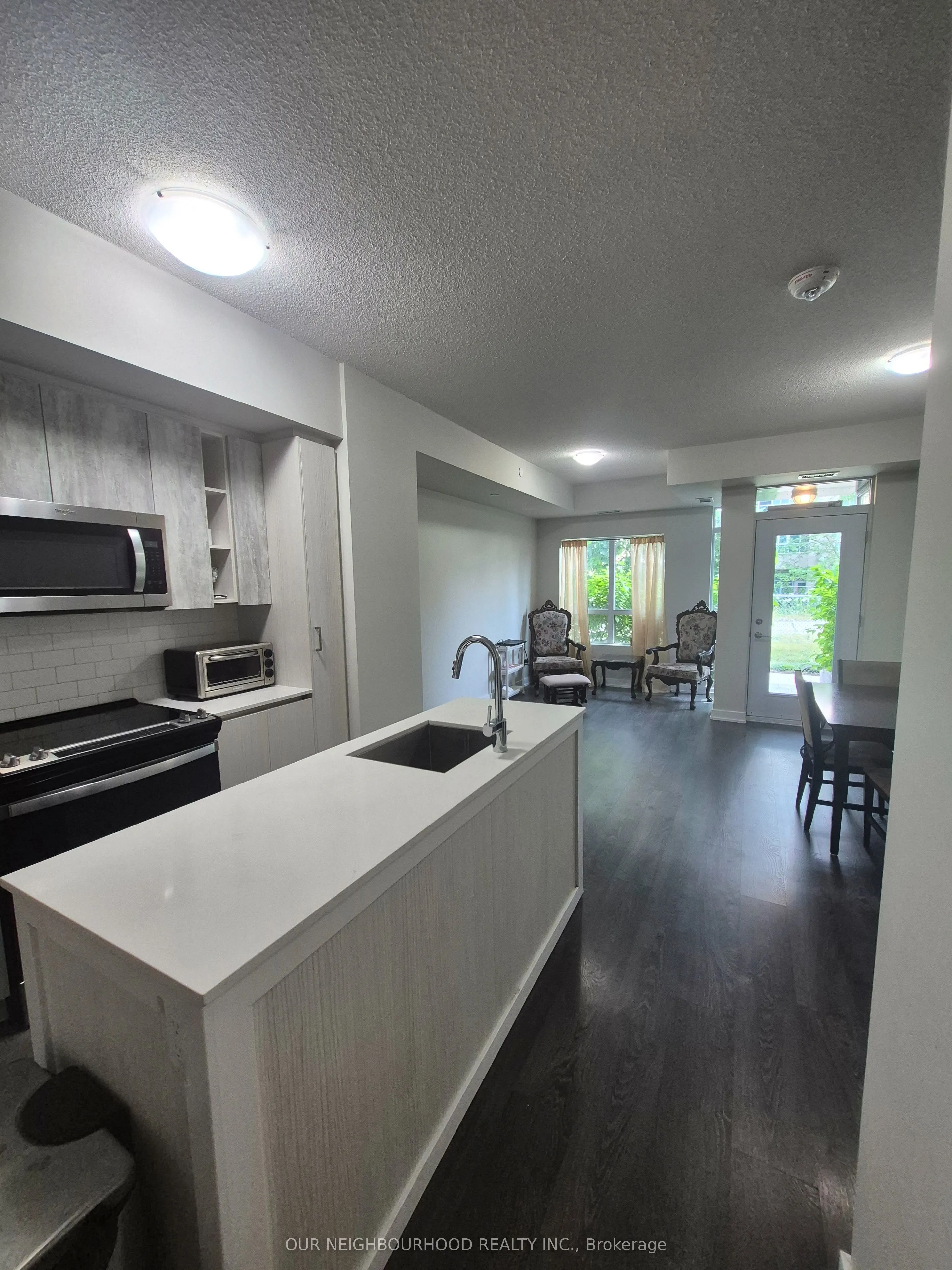 251 Manitoba Street, #109
