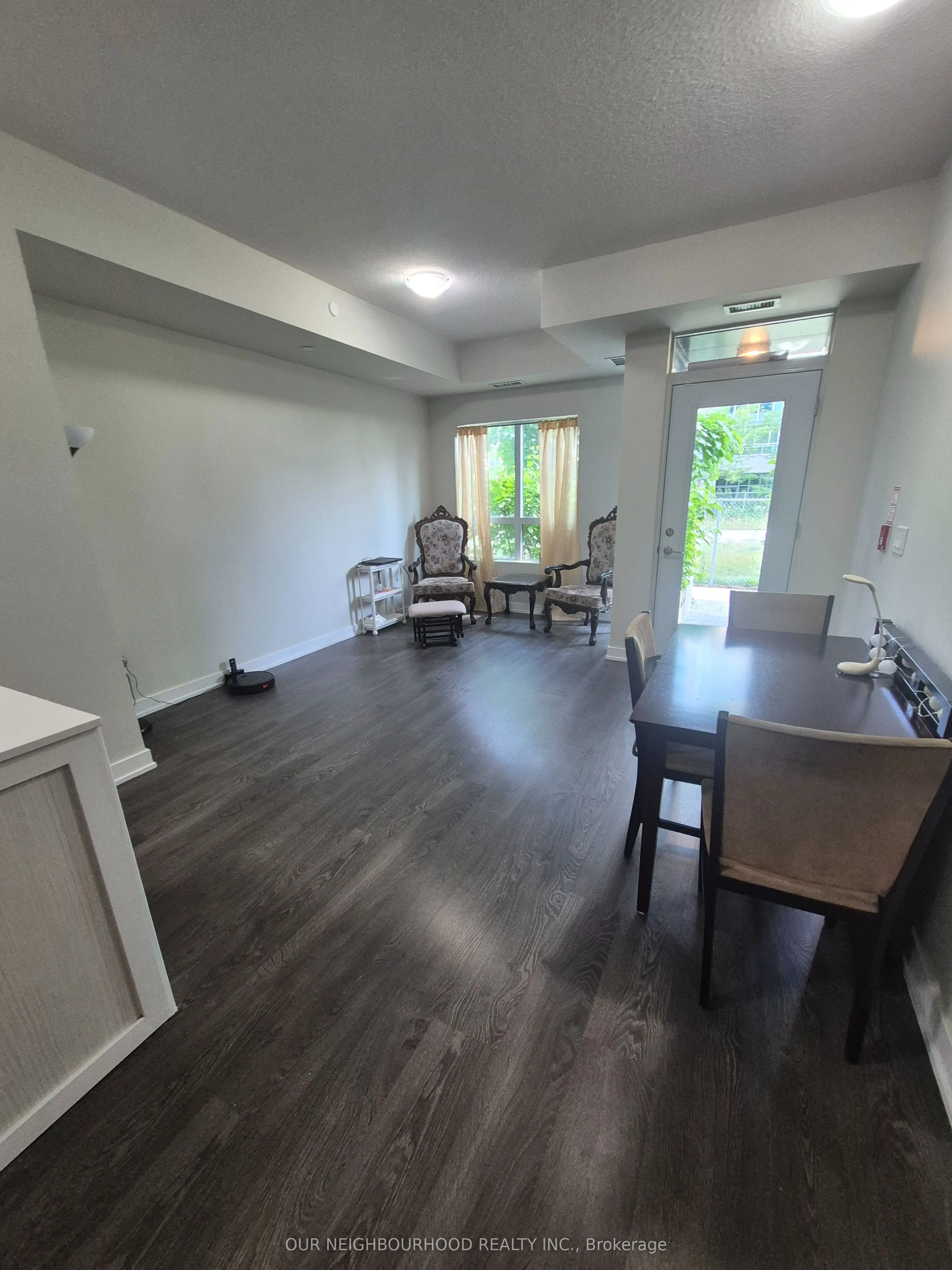 251 Manitoba Street, #109