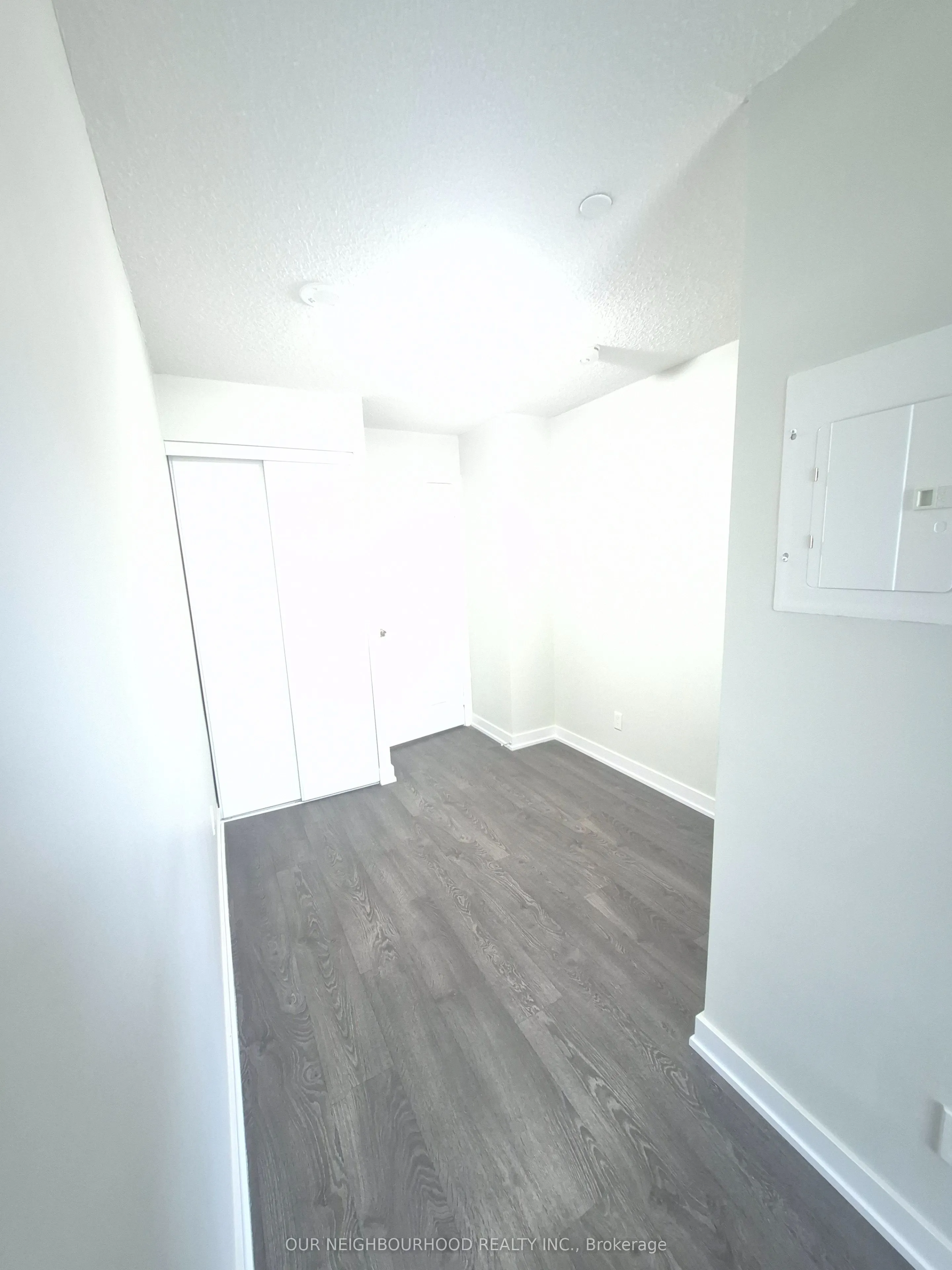 251 Manitoba Street, #109