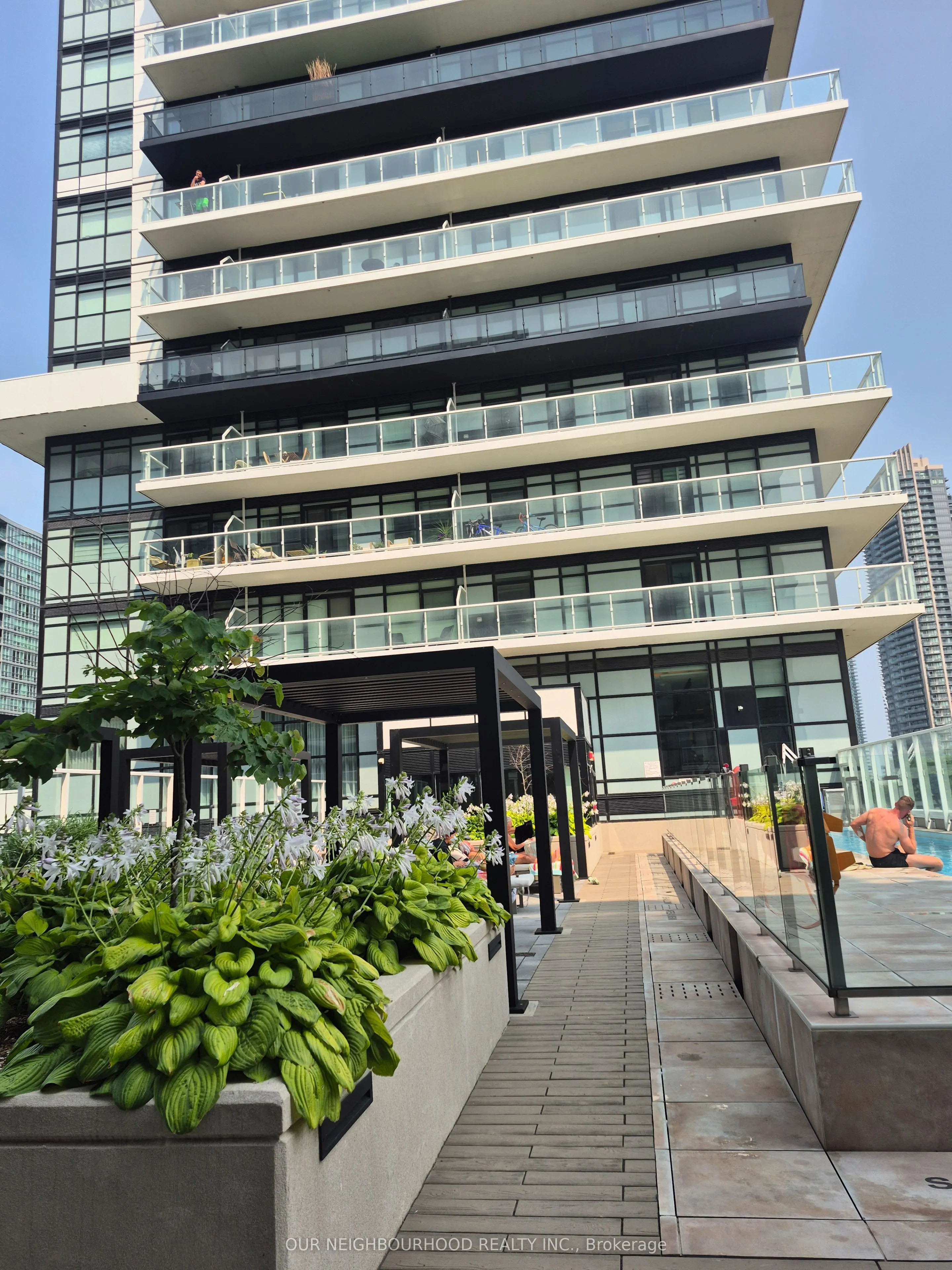 251 Manitoba Street, #109