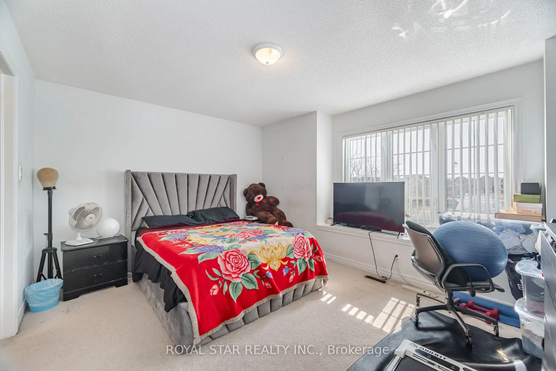 21 Baylawn Circle