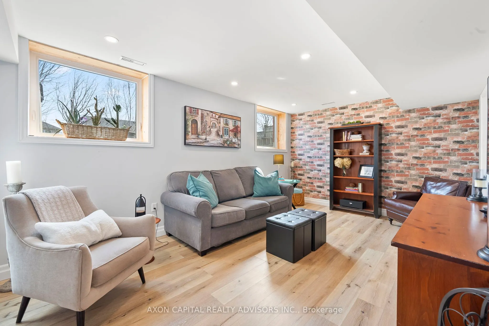 82 Spencer Avenue