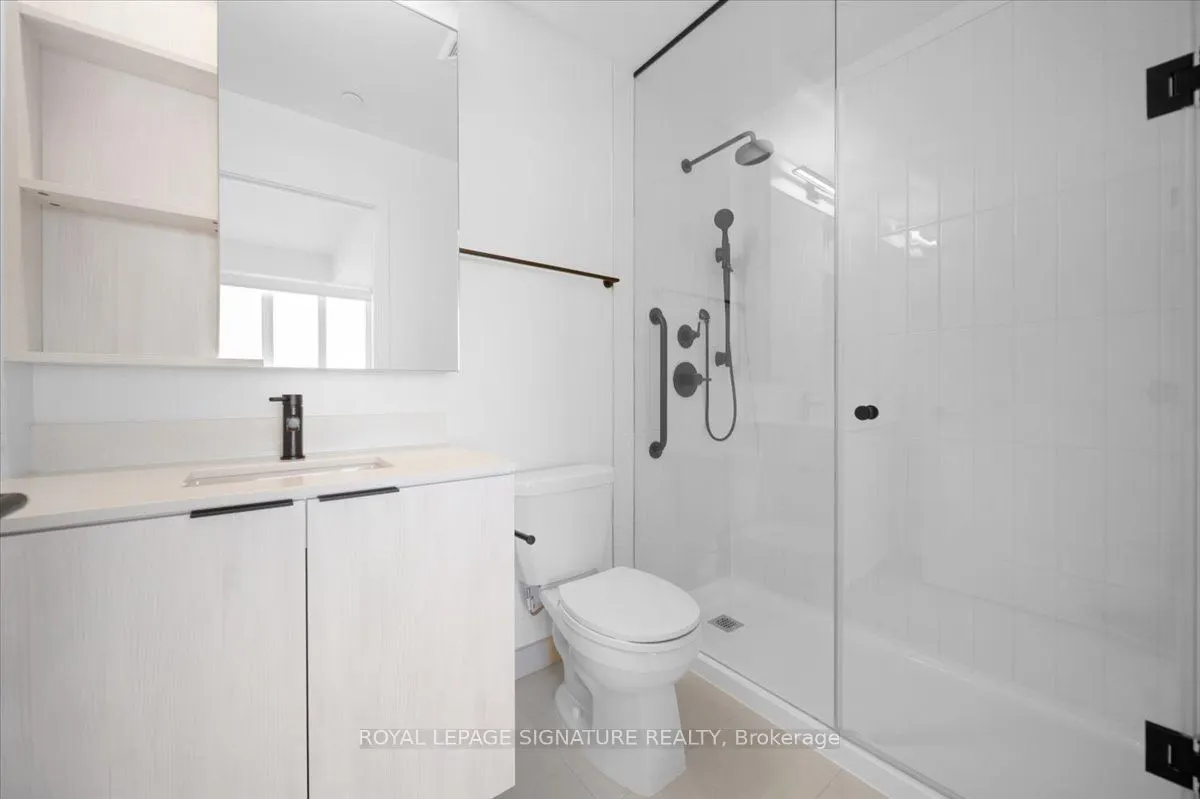 2495 Eglinton Avenue W, #1111