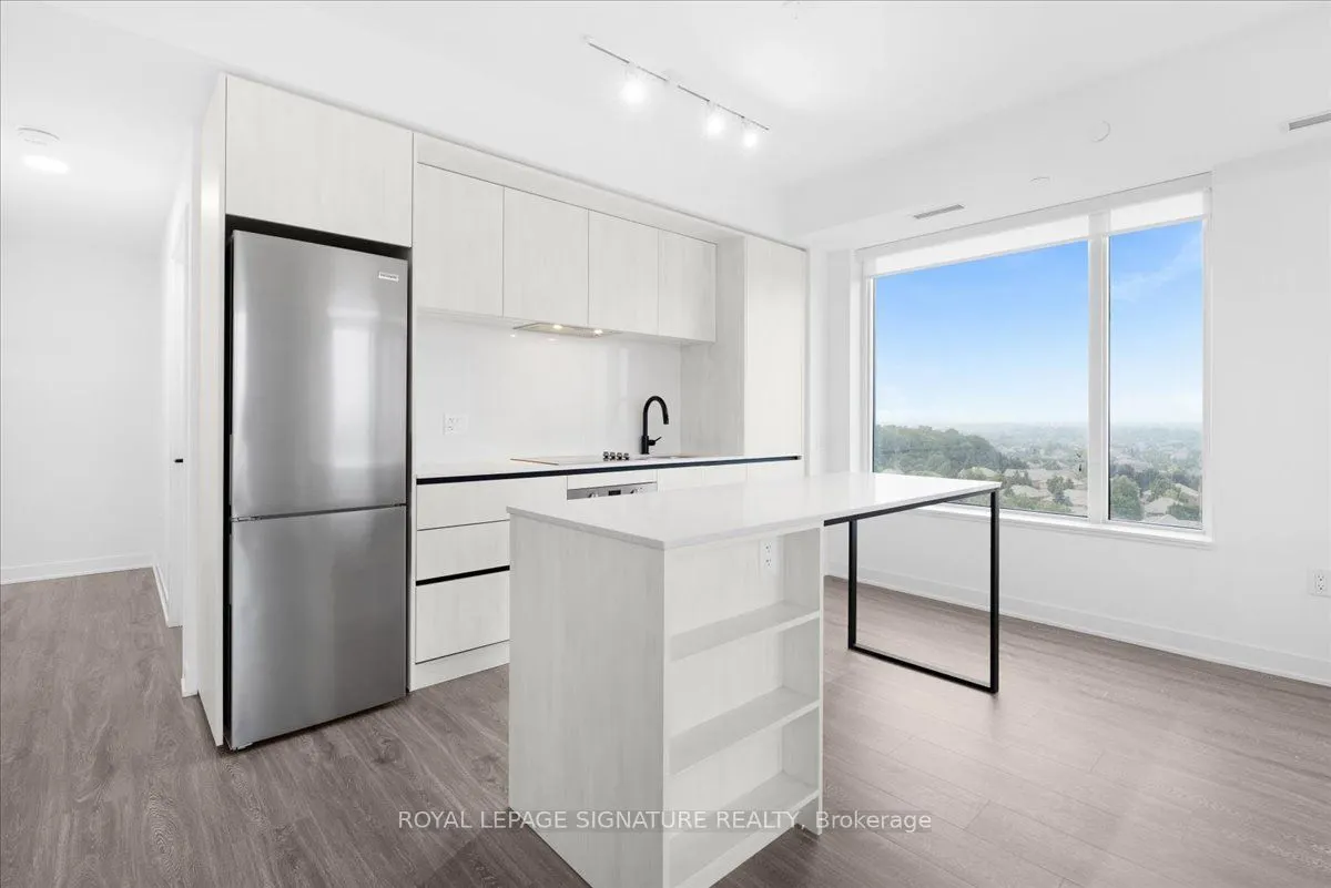2495 Eglinton Avenue W, #1111