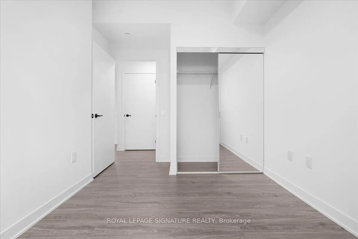 2495 Eglinton Avenue W, #1111