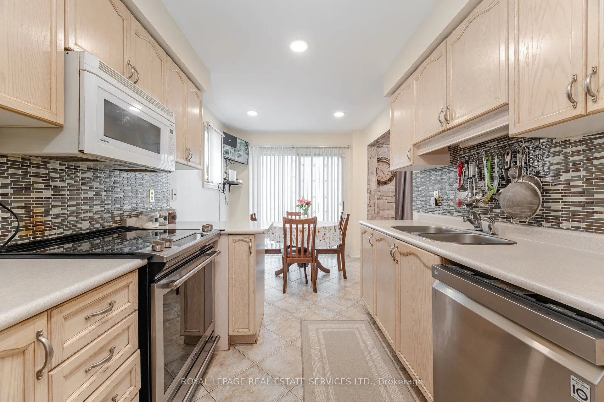 833 Scollard Court, #30