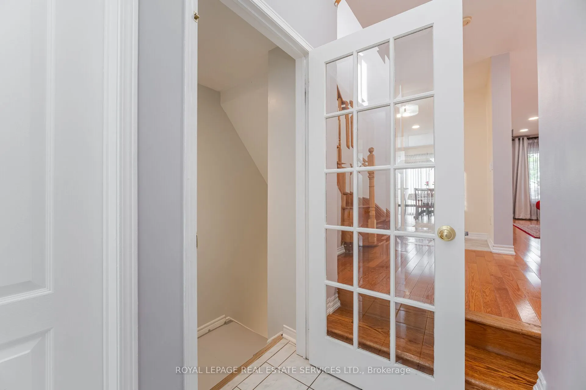 833 Scollard Court, #30