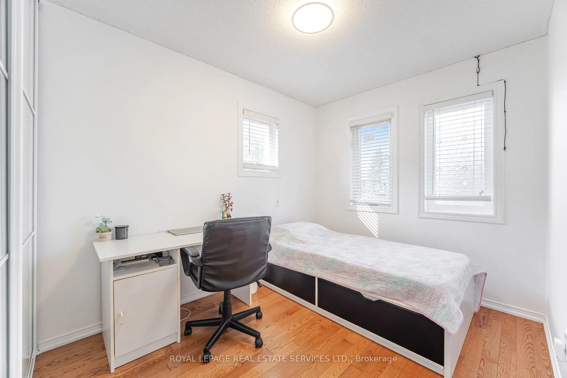 833 Scollard Court, #30