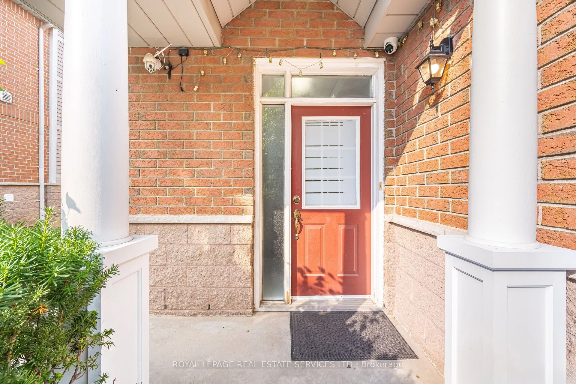 833 Scollard Court, #30