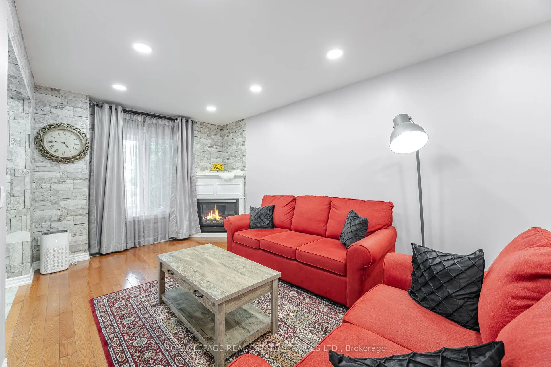 833 Scollard Court, #30