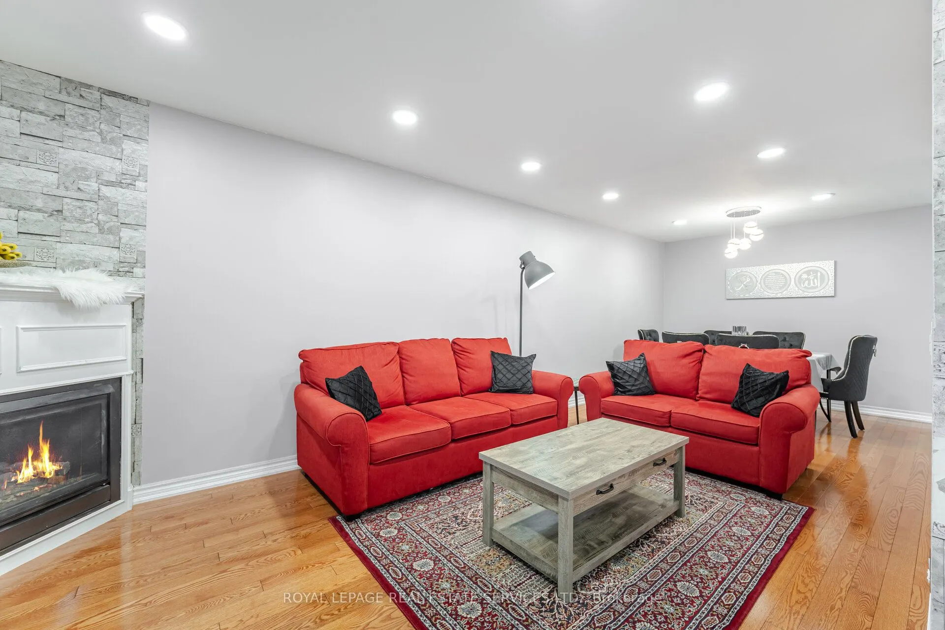 833 Scollard Court, #30