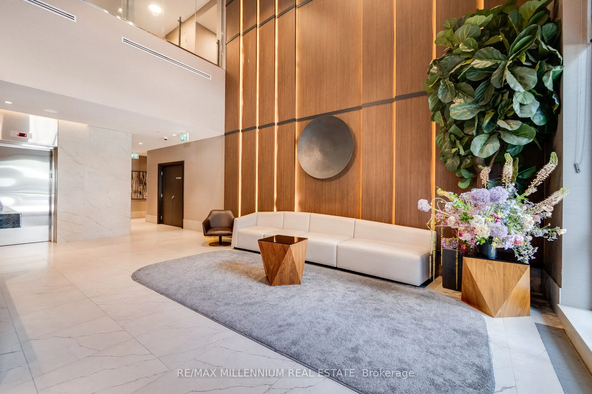 8 Nahani Way, #2921