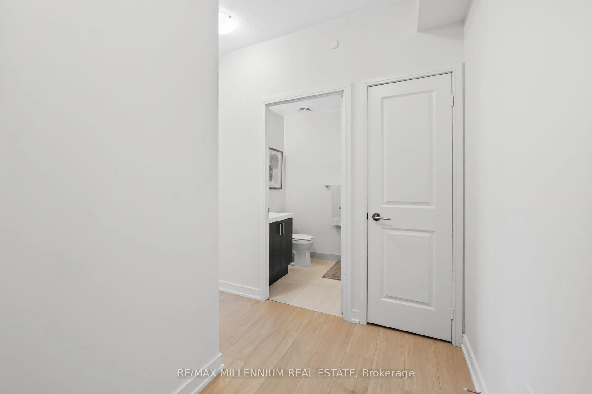 8 Nahani Way, #2921