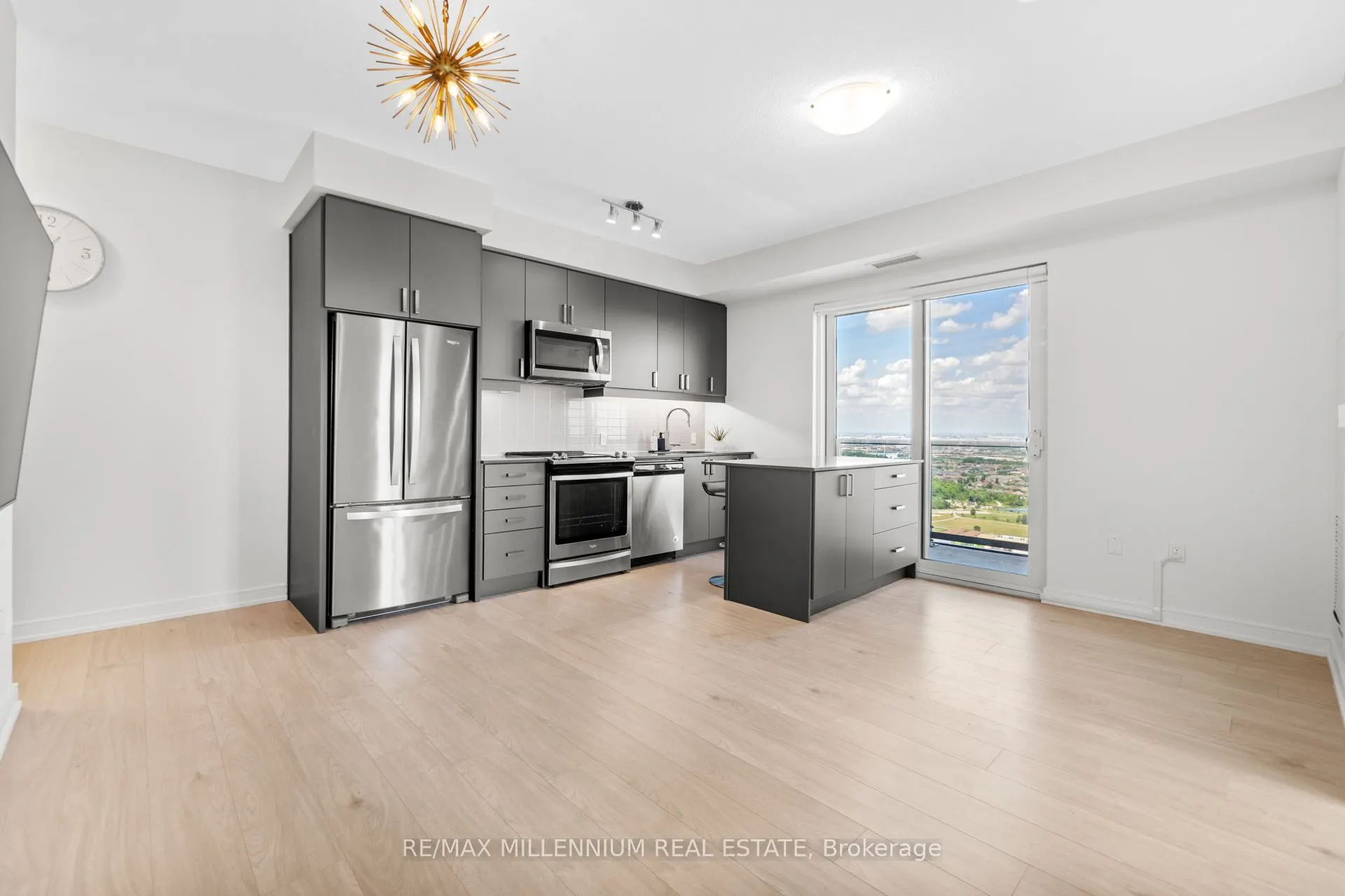 8 Nahani Way, #2921