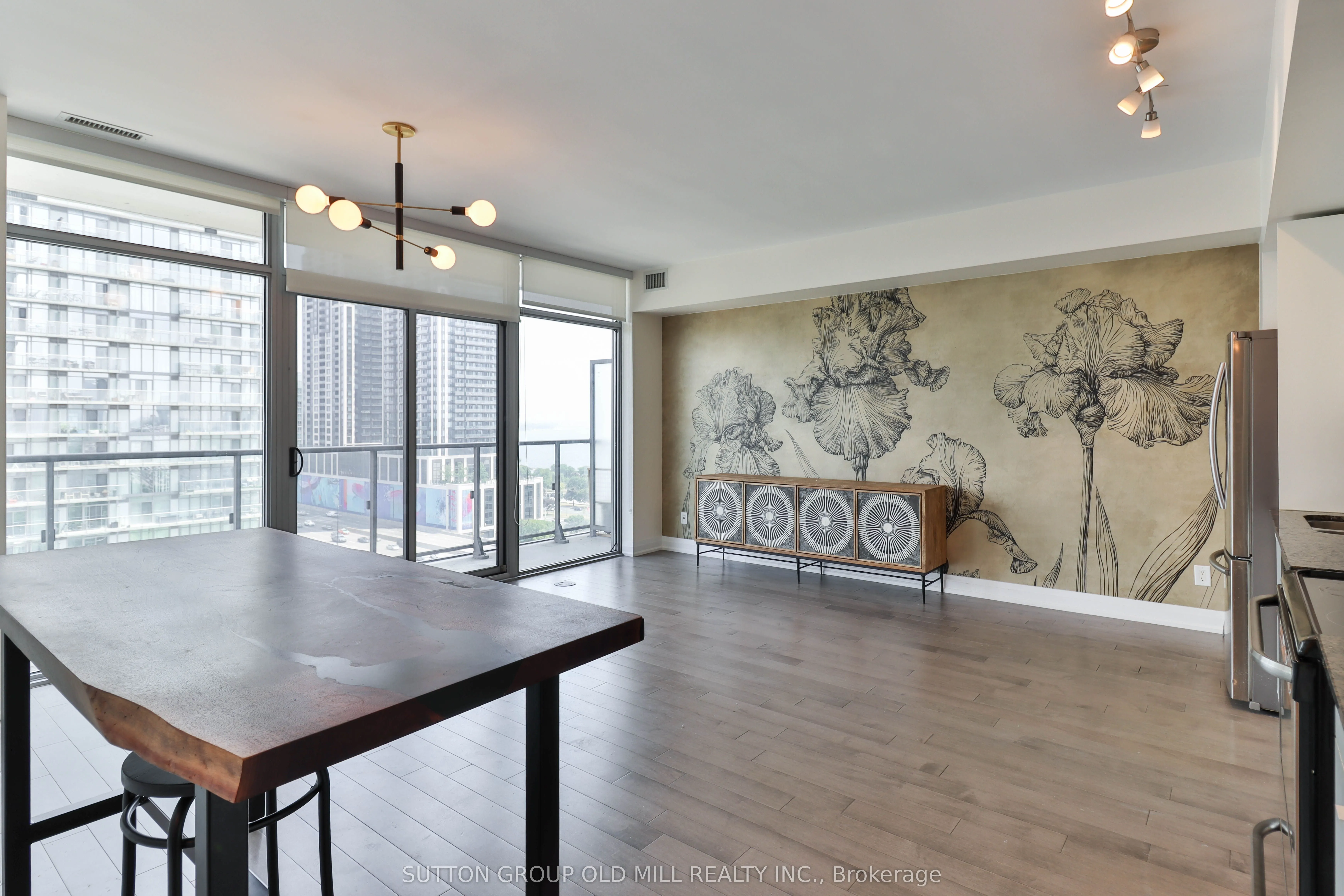 105 The Queensway, #1316