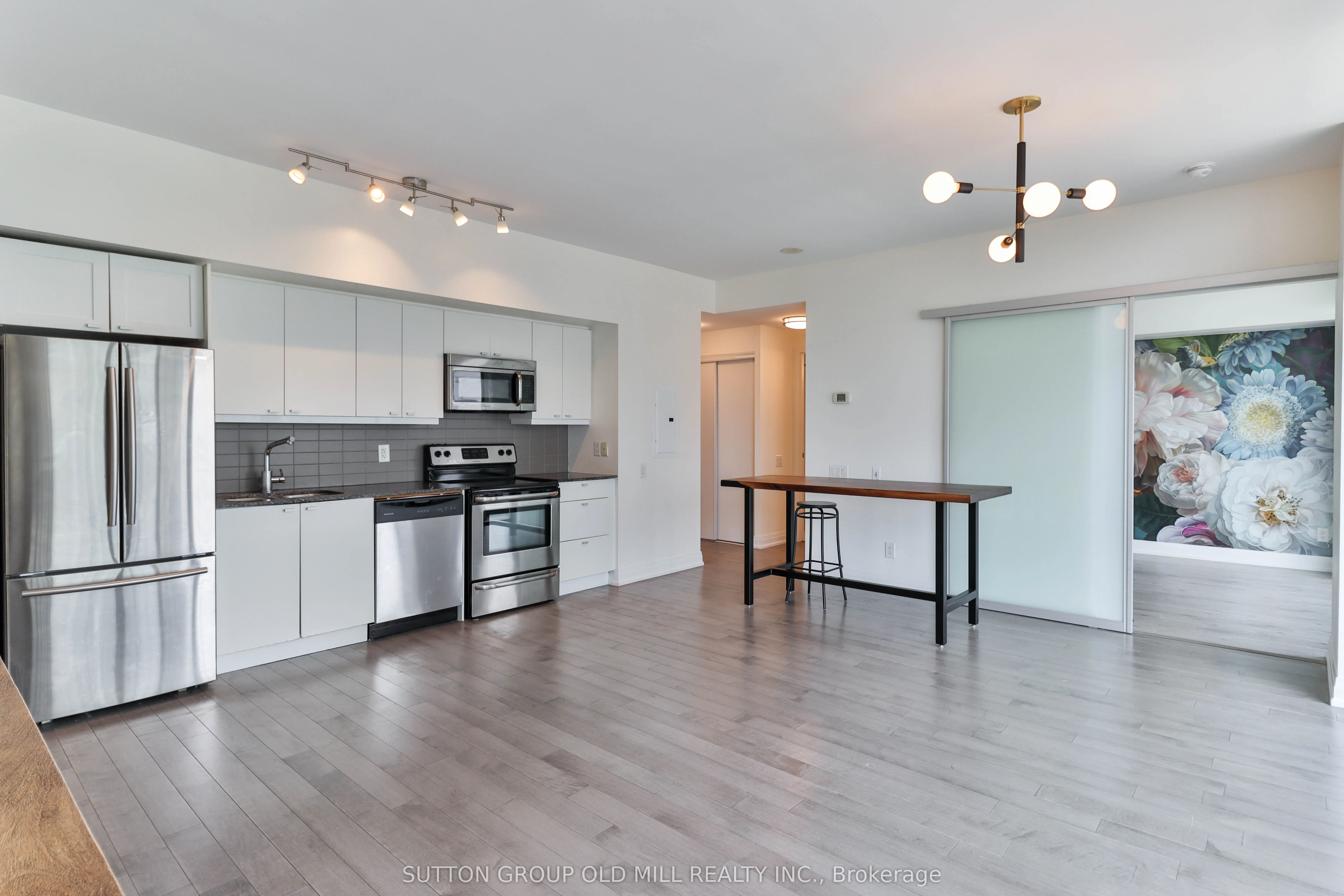 105 The Queensway, #1316