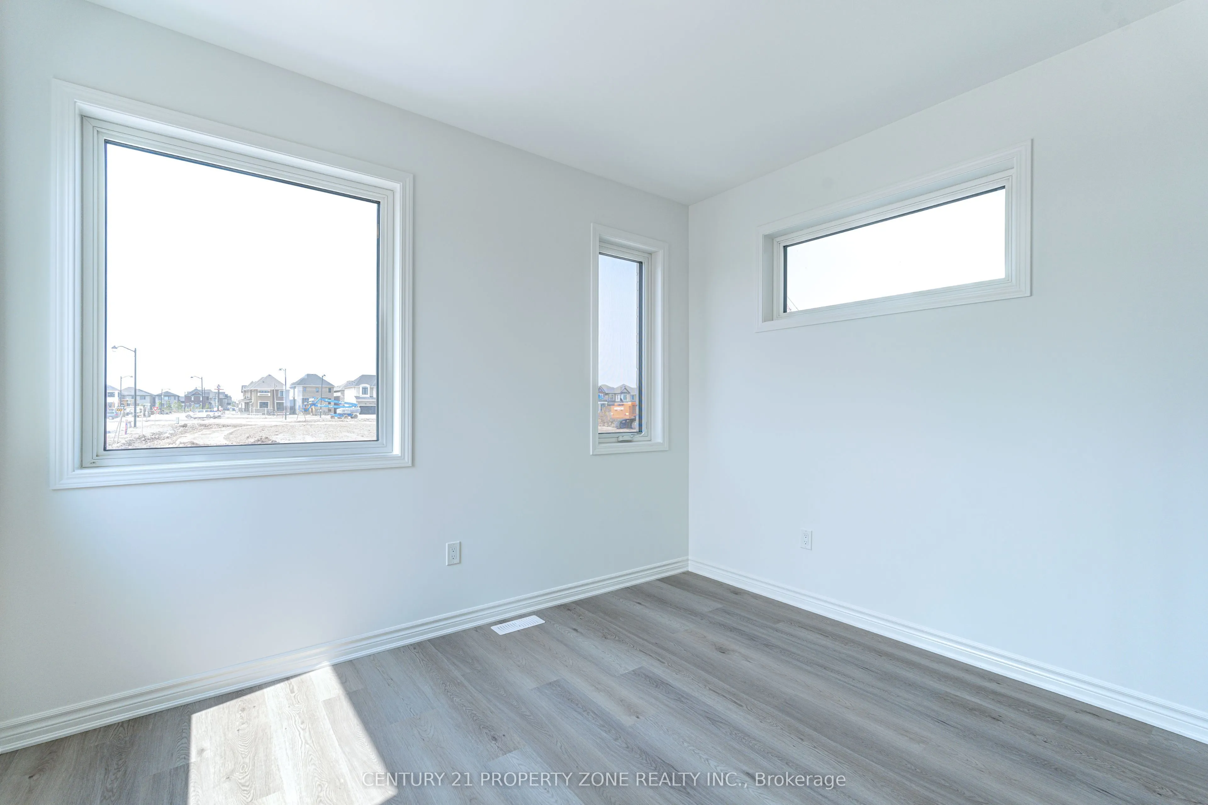 1475 RUTLAND CRES Crescent