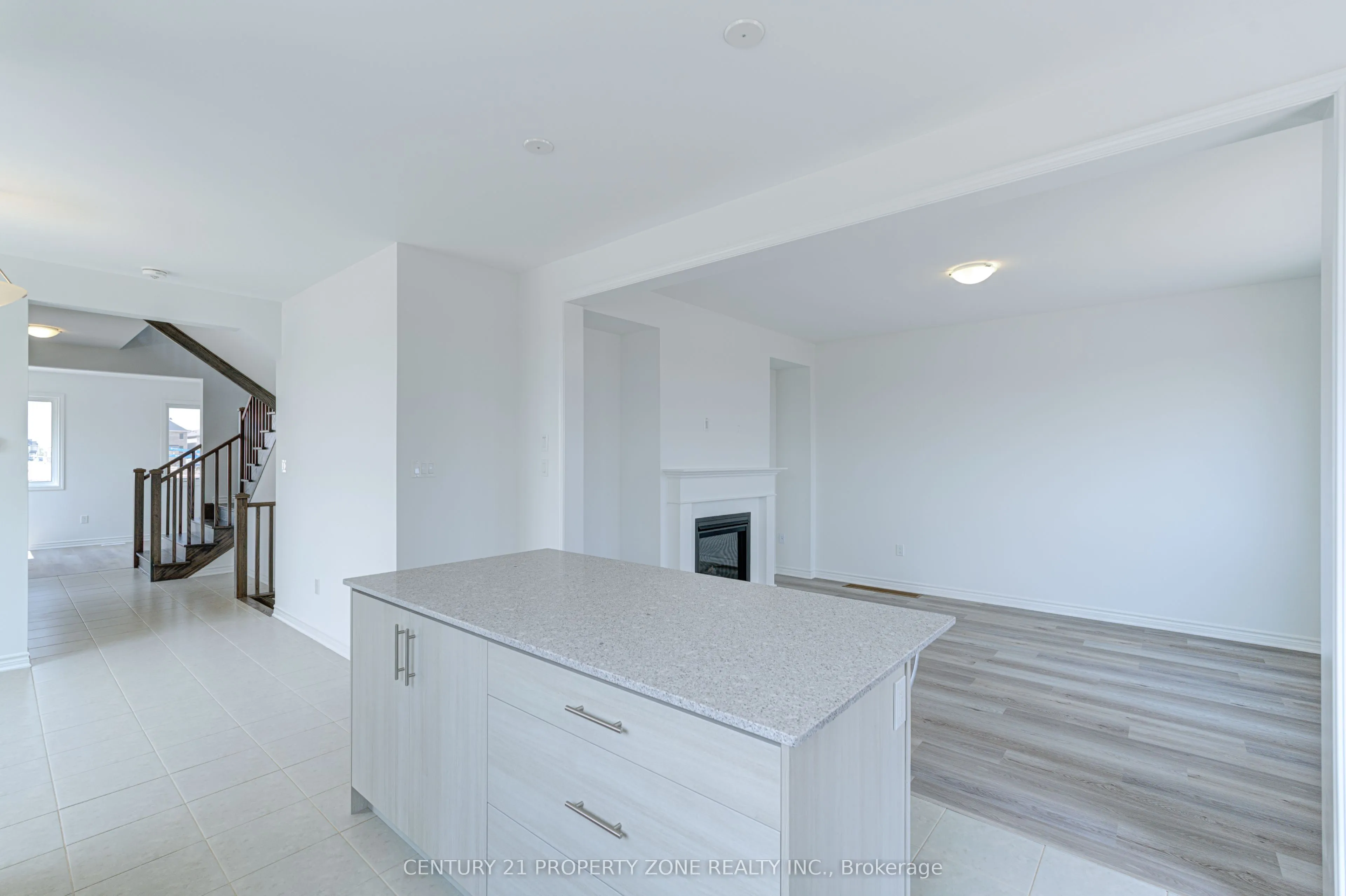 1475 RUTLAND CRES Crescent