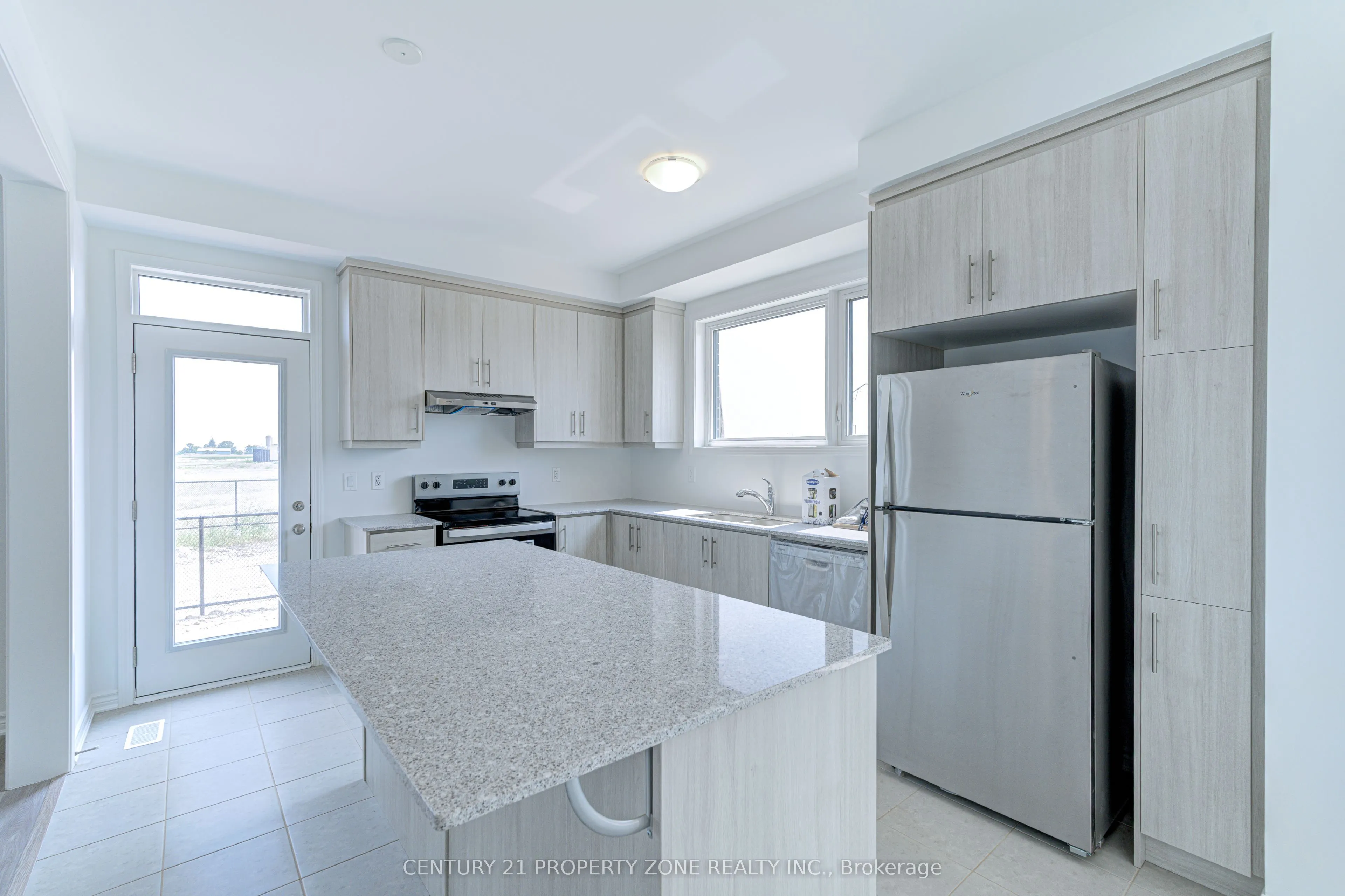 1475 RUTLAND CRES Crescent