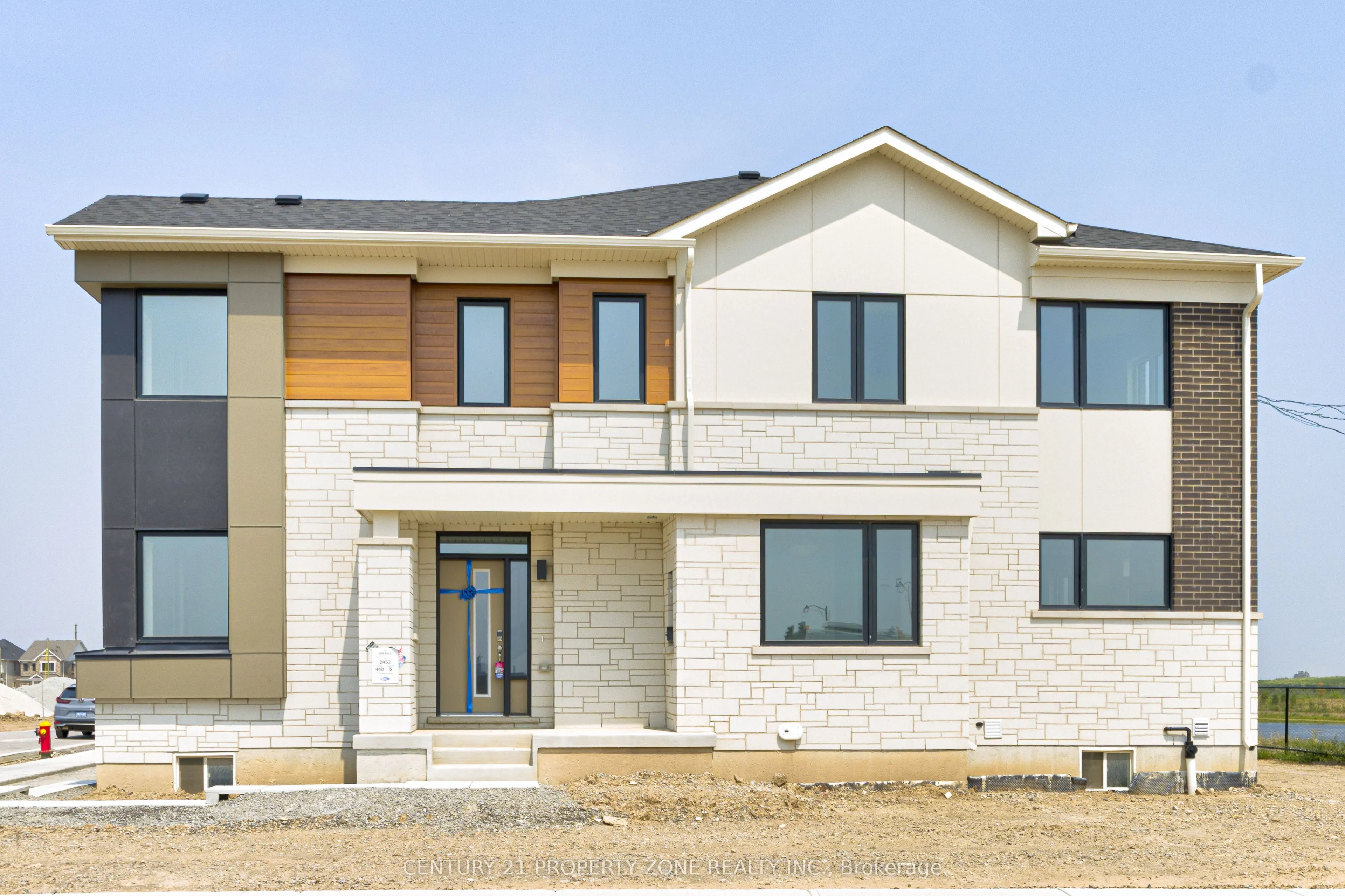 1475 RUTLAND CRES Crescent