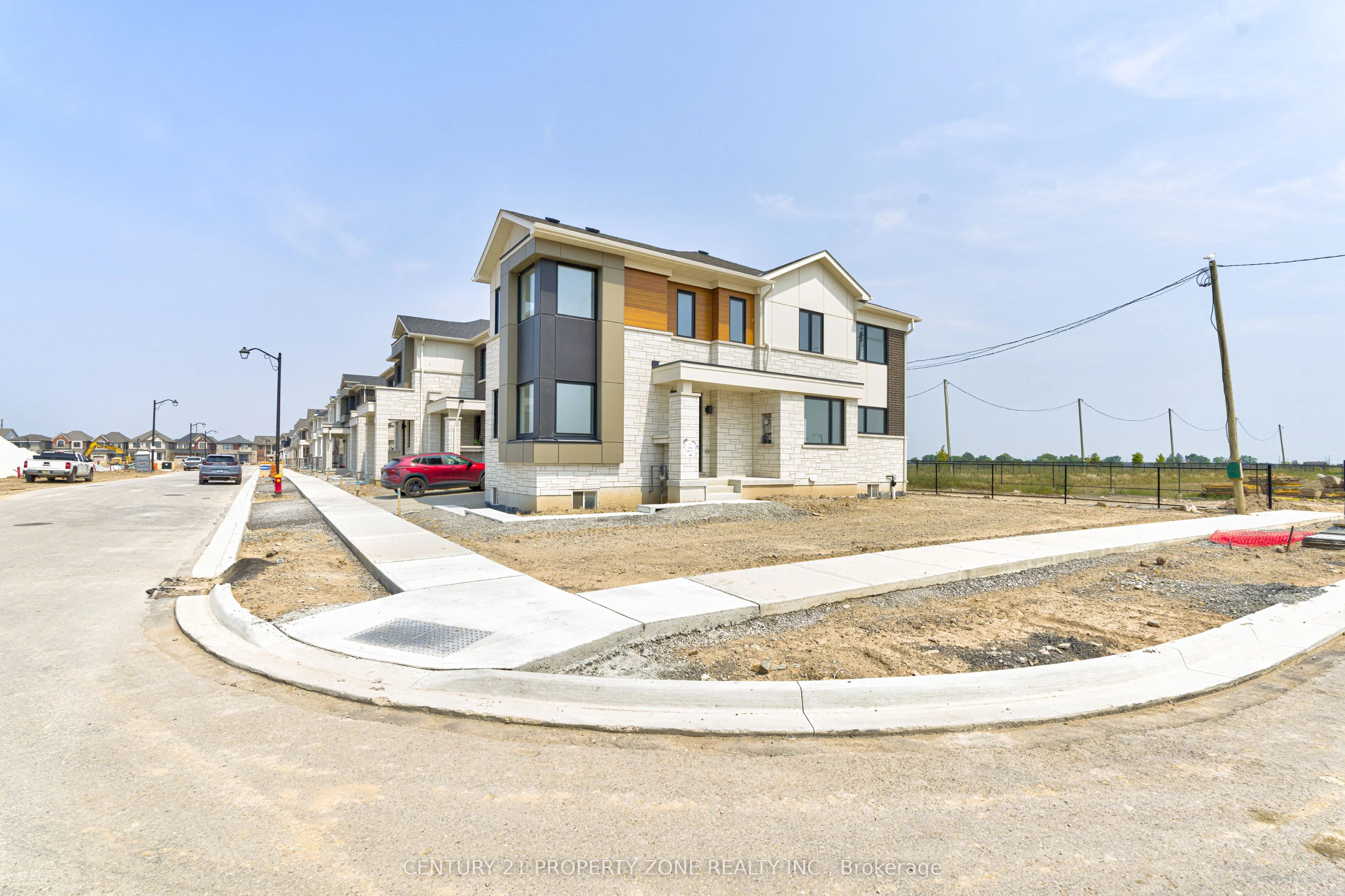 1475 RUTLAND CRES Crescent