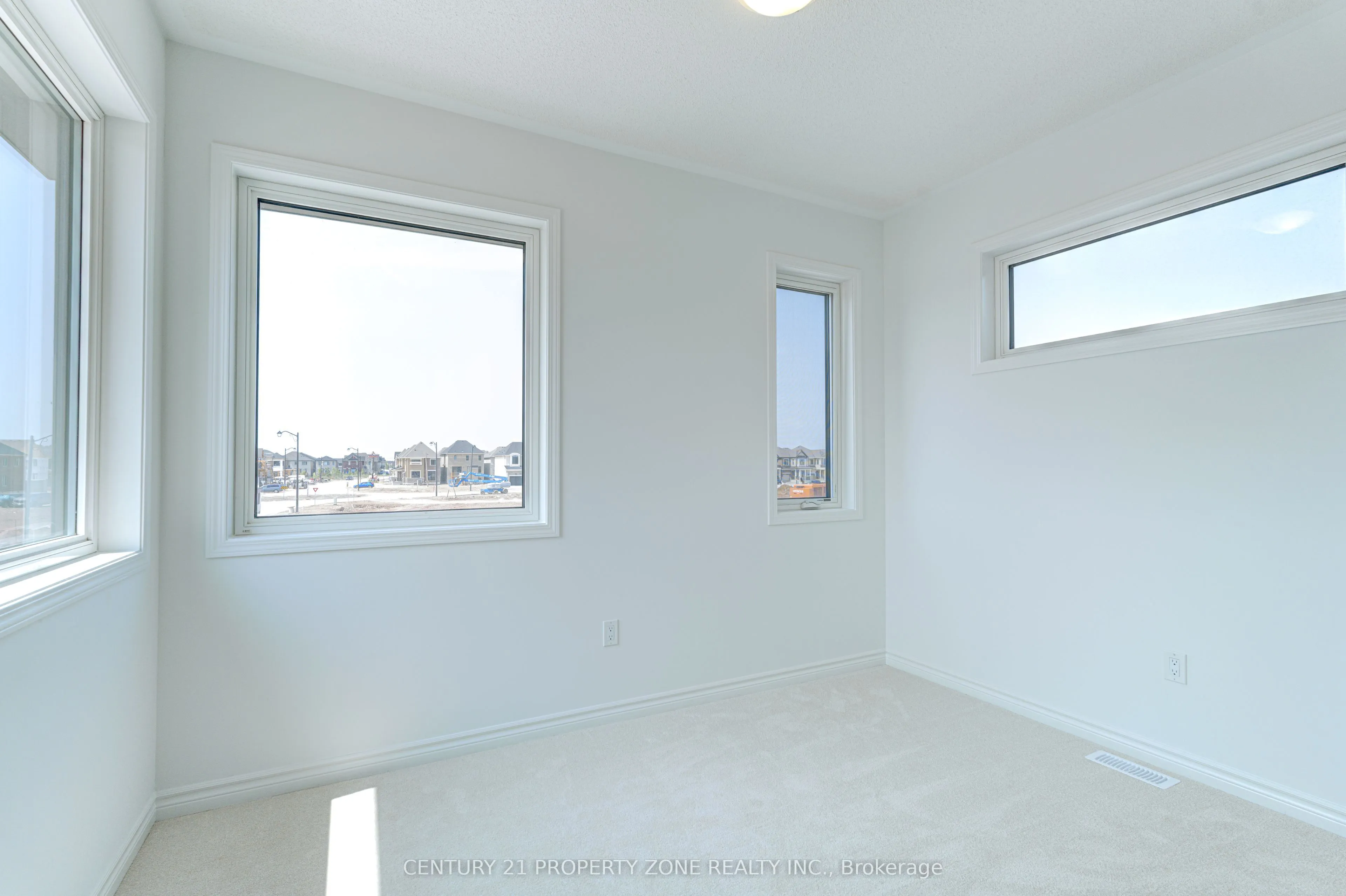 1475 RUTLAND CRES Crescent