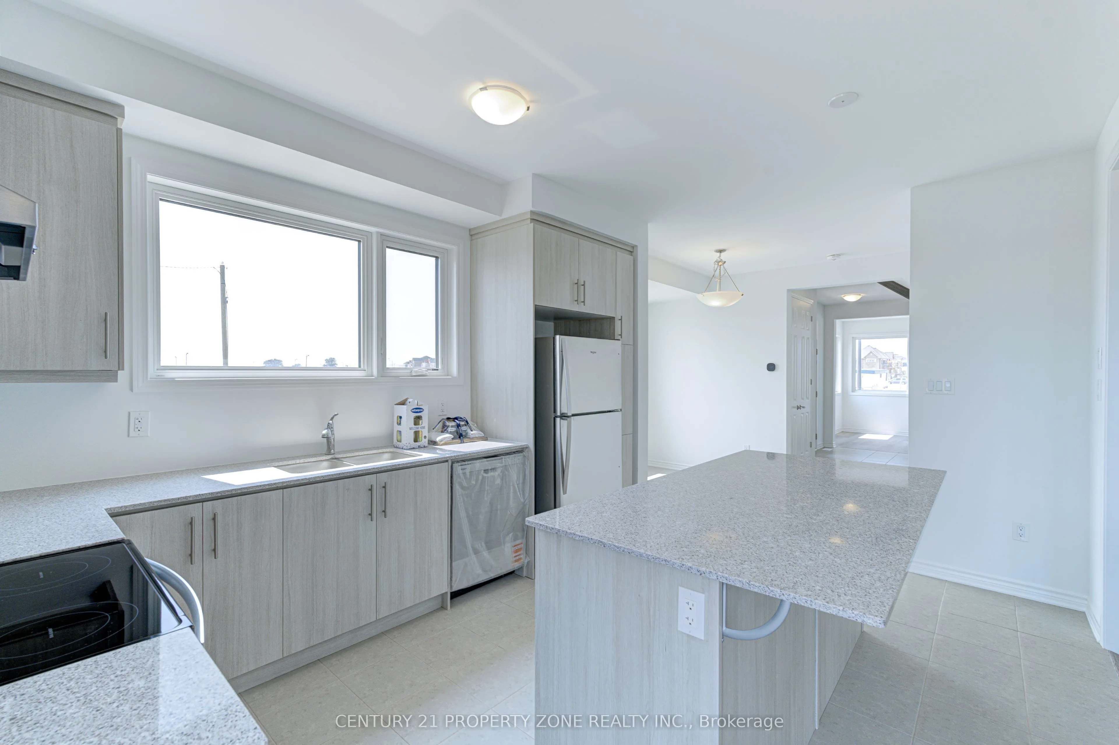 1475 RUTLAND CRES Crescent