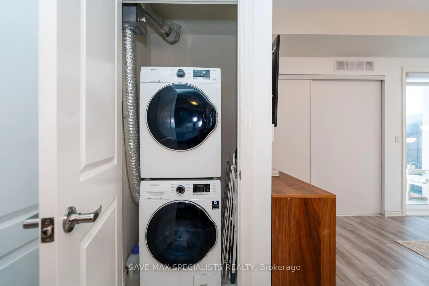 640 Sauve Street, #422