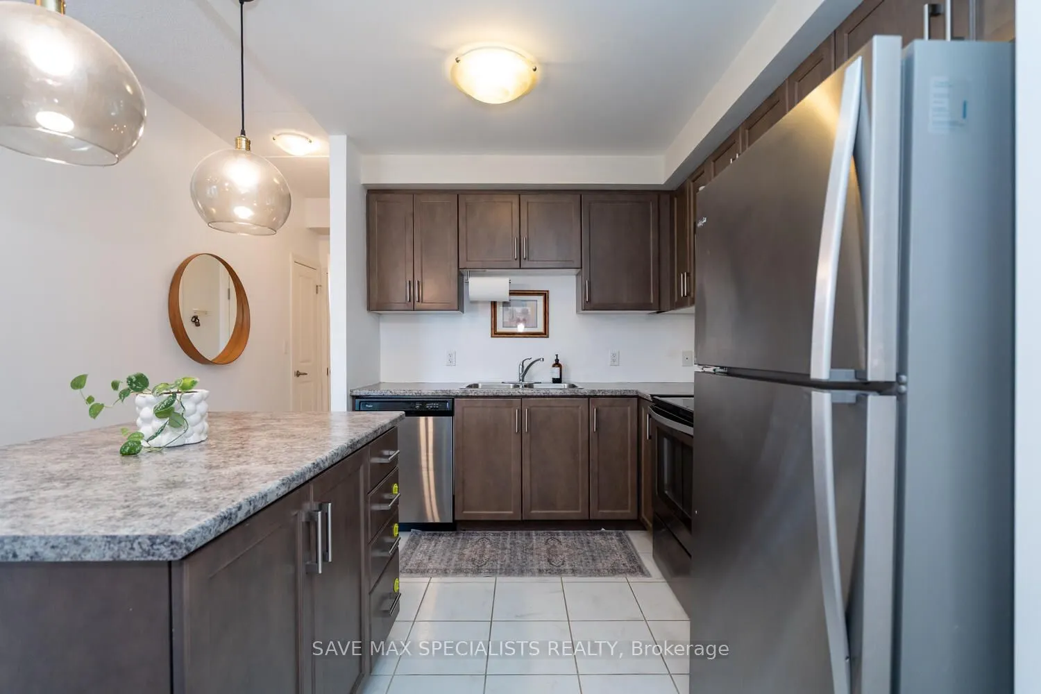 640 Sauve Street, #422