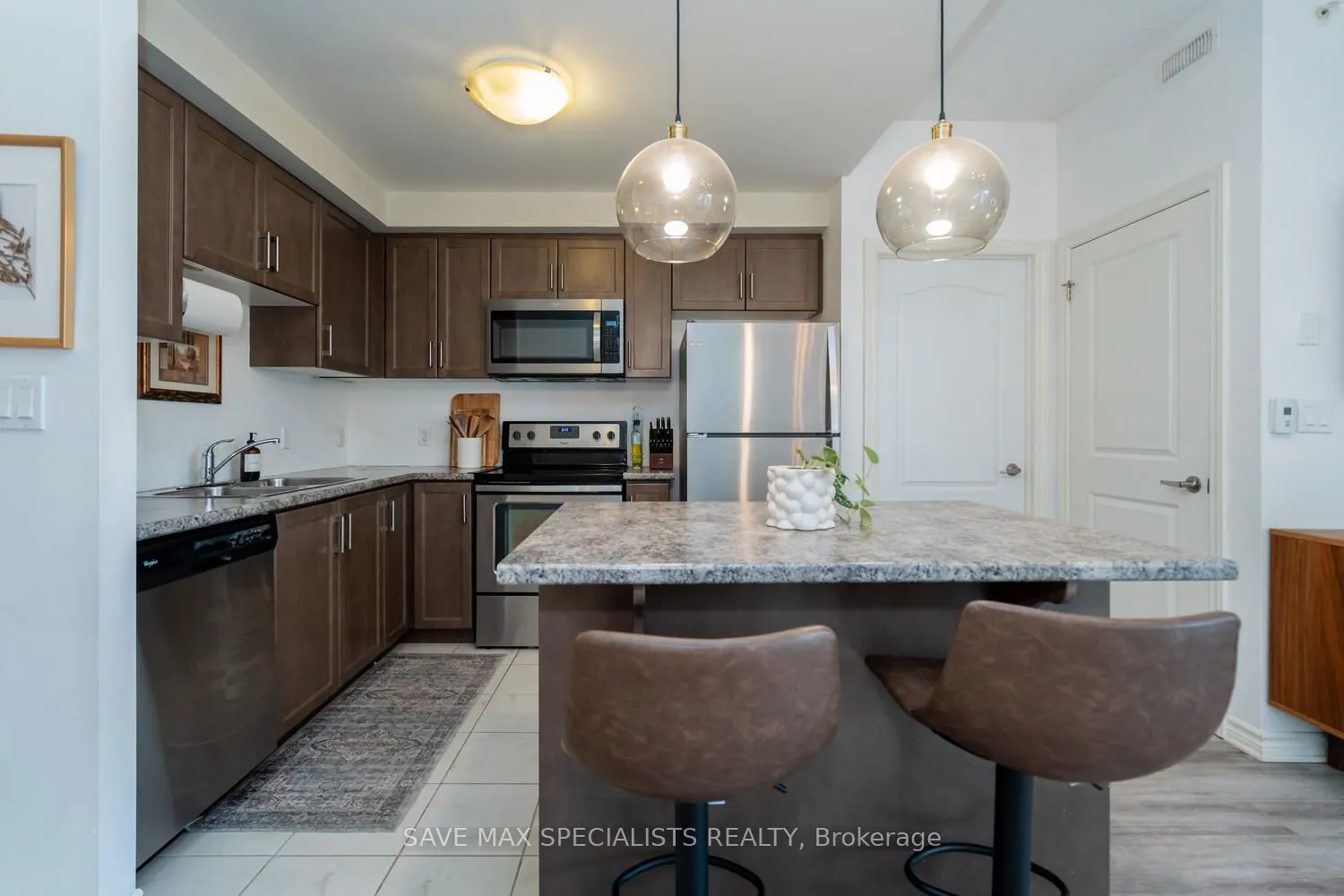 640 Sauve Street, #422