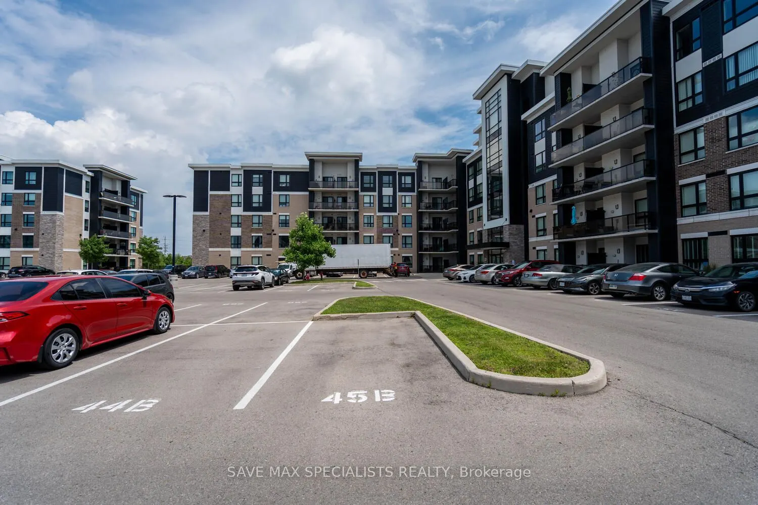 640 Sauve Street, #422