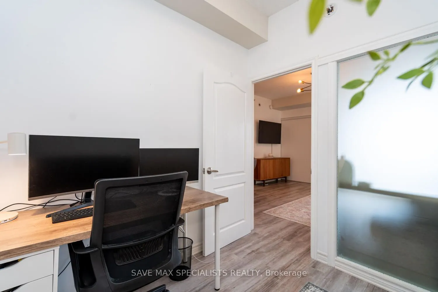 640 Sauve Street, #422