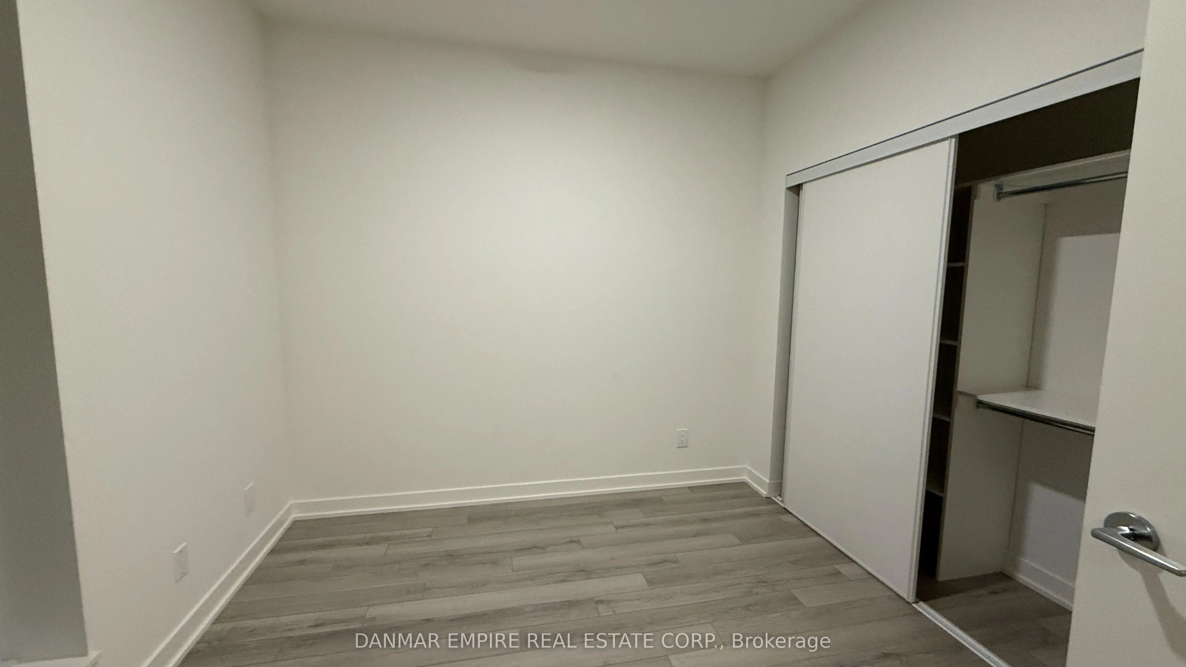 3079 Trafalgar Road, #303