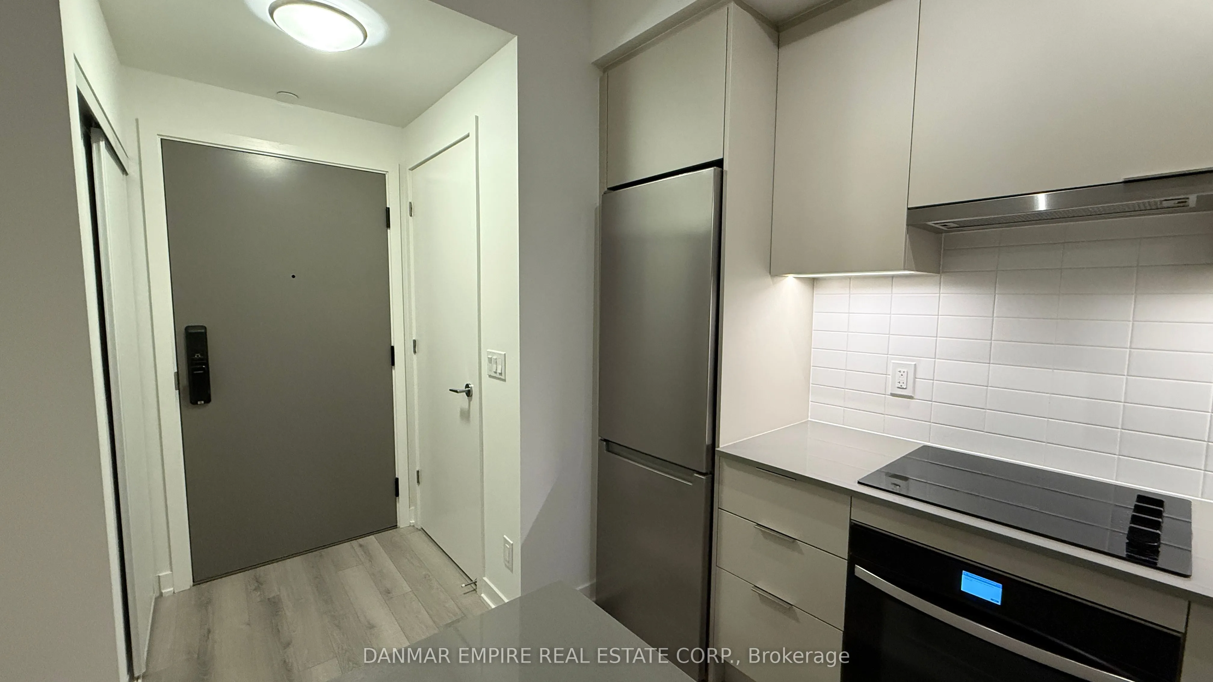 3079 Trafalgar Road, #303