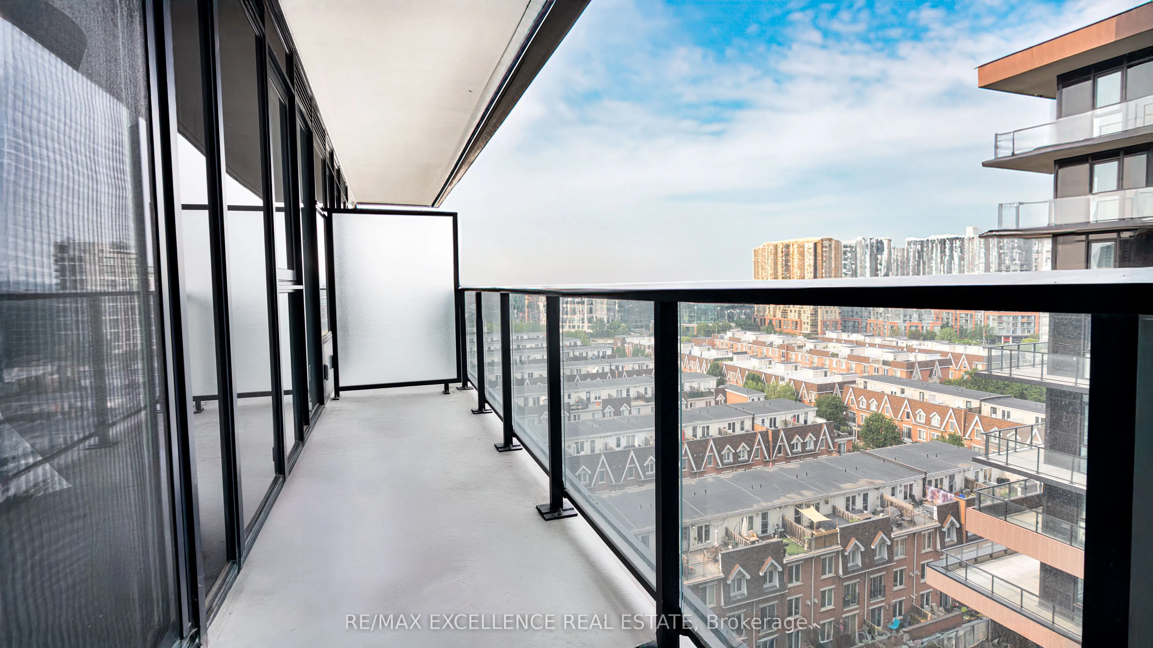 285 Dufferin Street, #927