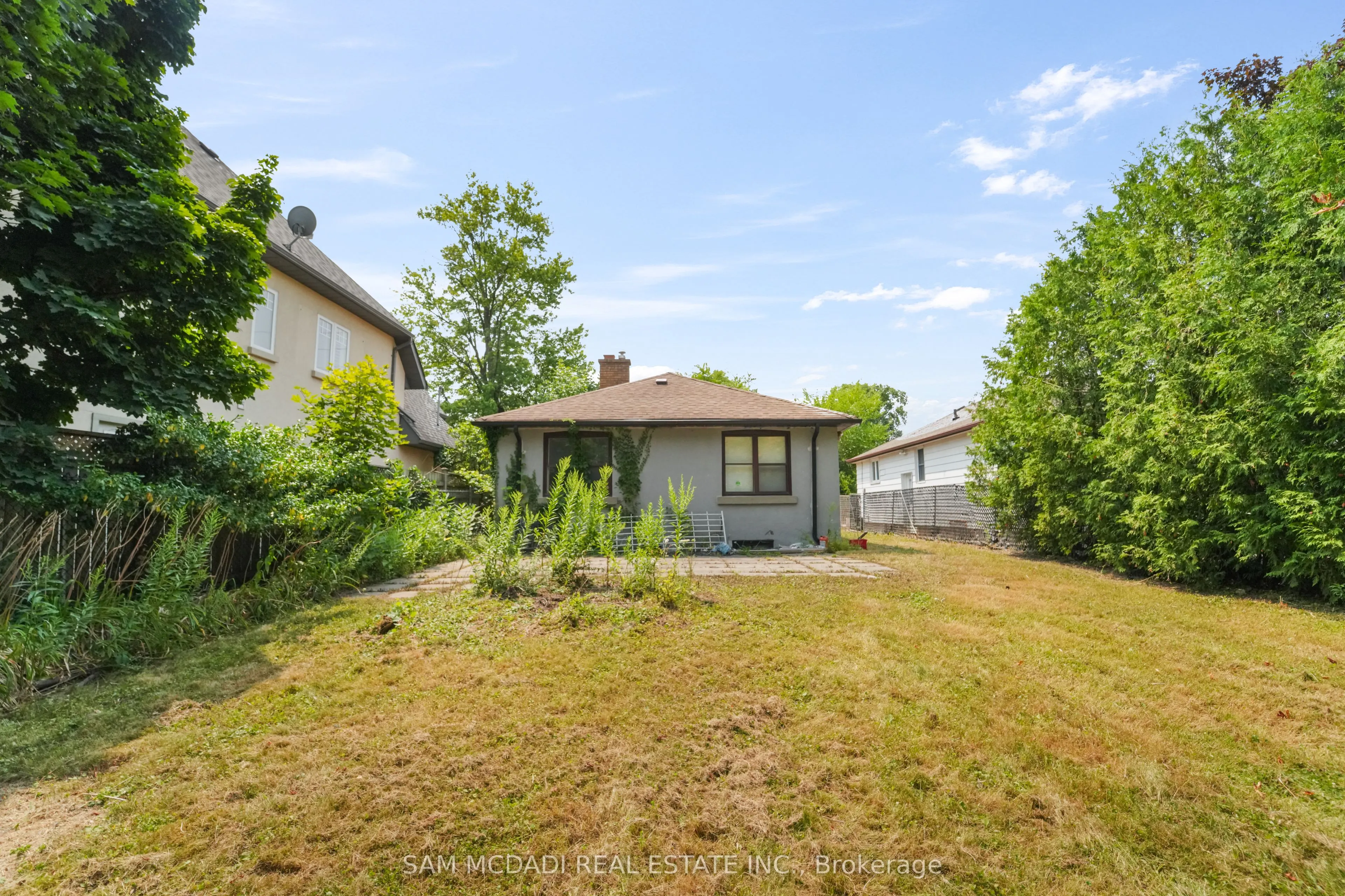 1503 Indian Grove