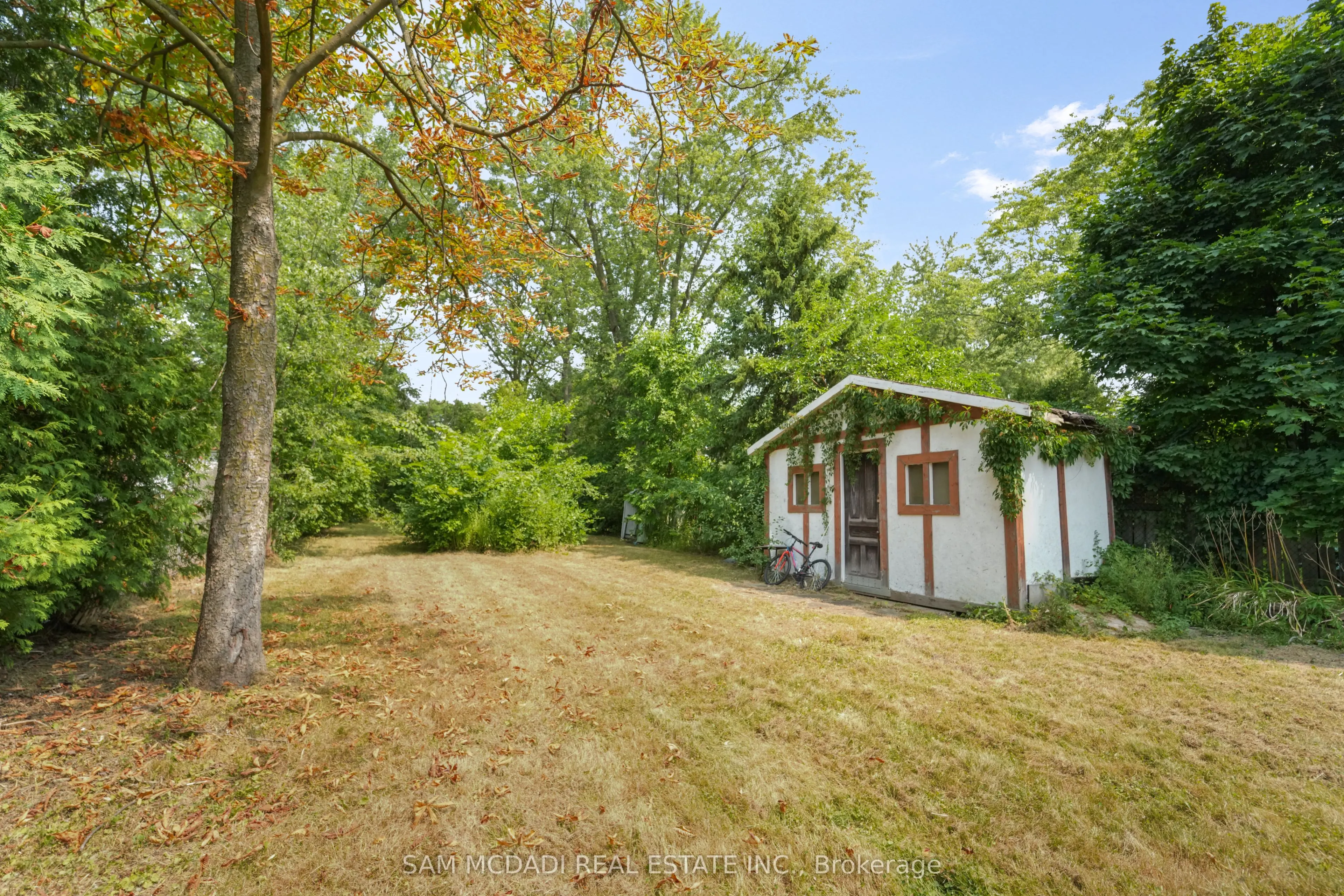 1503 Indian Grove
