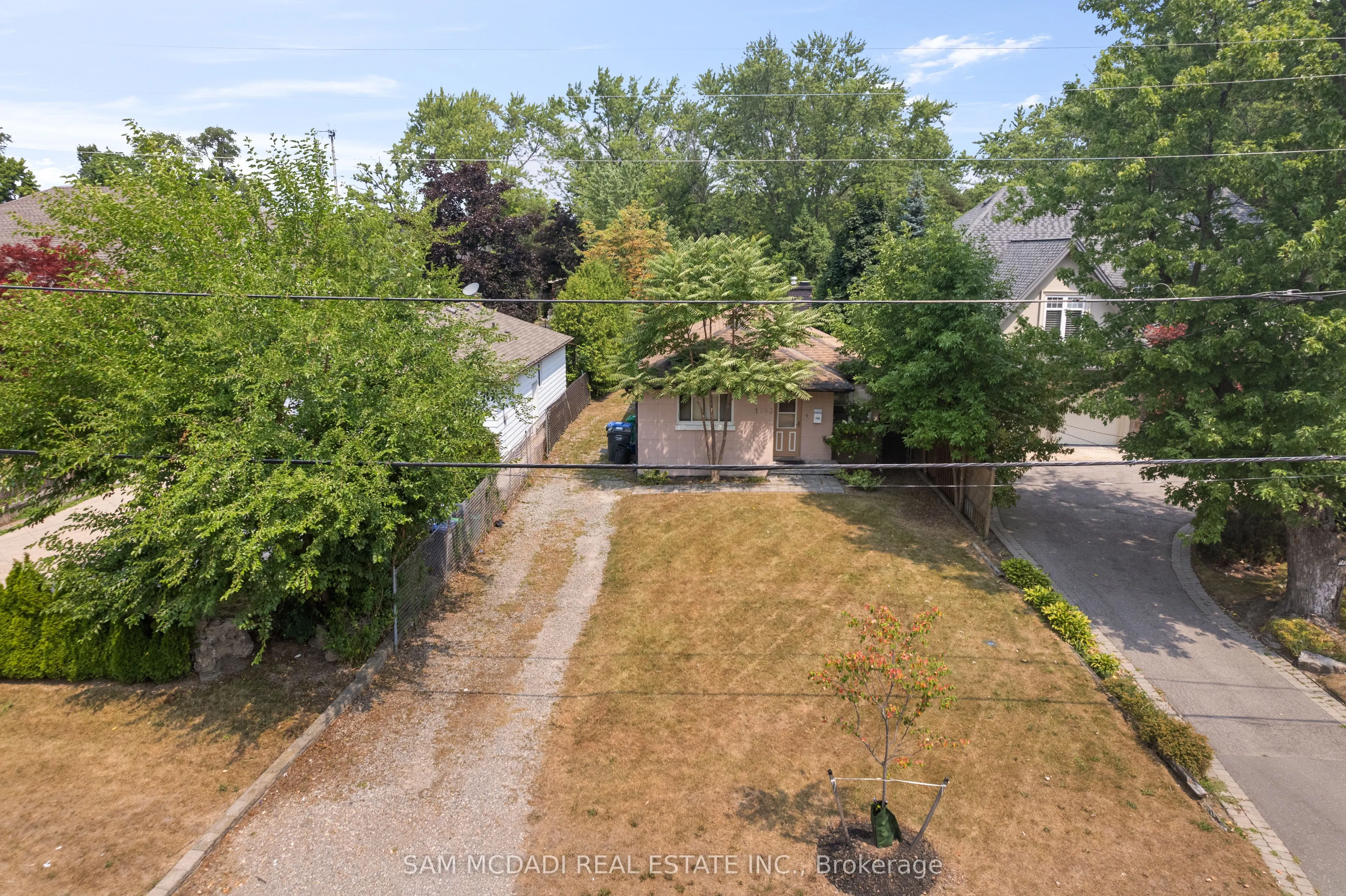 1503 Indian Grove