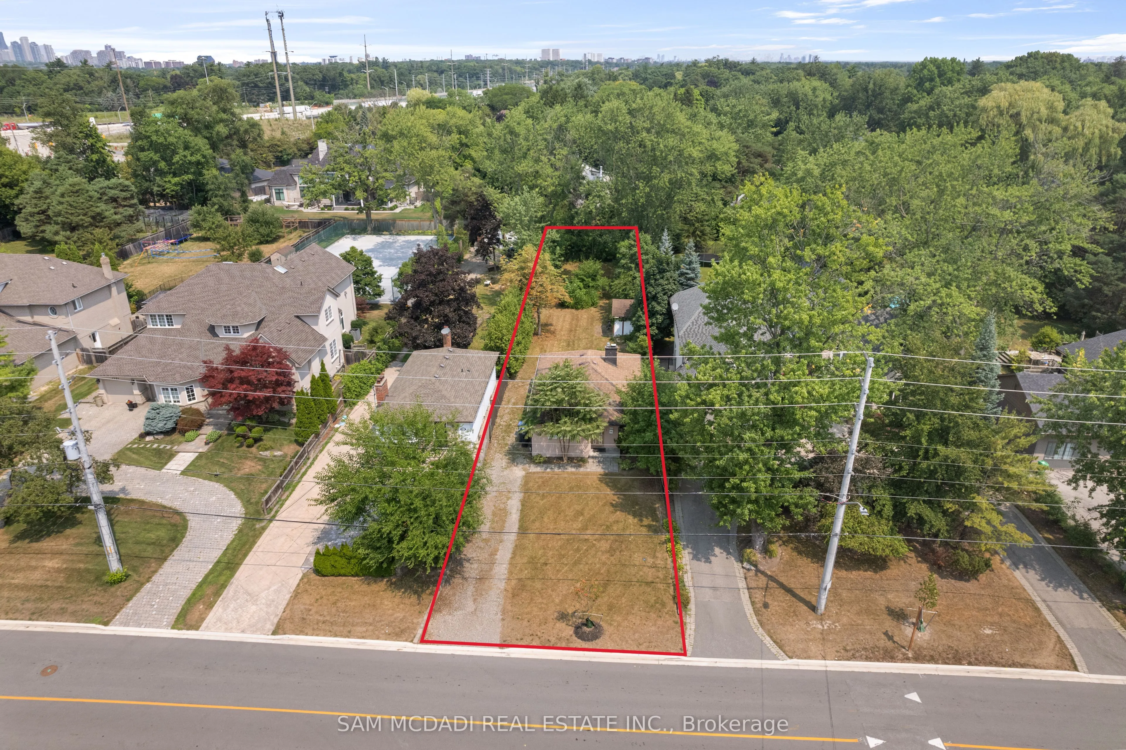 1503 Indian Grove